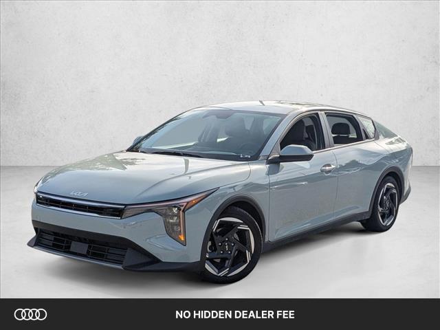 2025 Kia K4 EX AT's photo