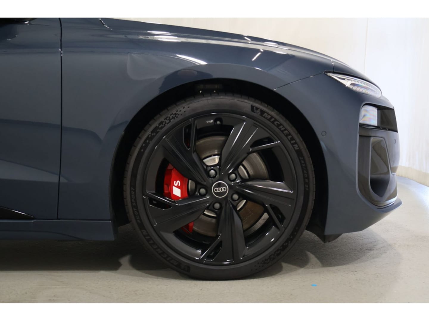 Bild über Audi S6 Avant e-tron e-tron quattro - für weitere Informationen kontaktieren Sie den Audi Partner