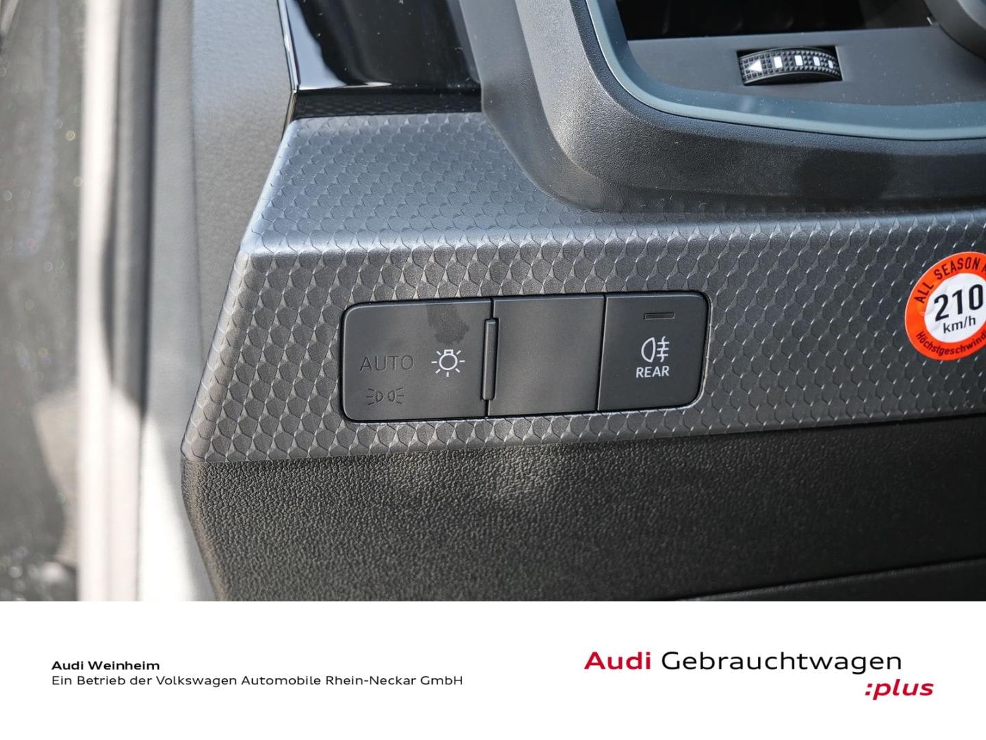 Bild über Audi A1 allstreet 30 TFSI S tronic - für weitere Informationen kontaktieren Sie den Audi Partner