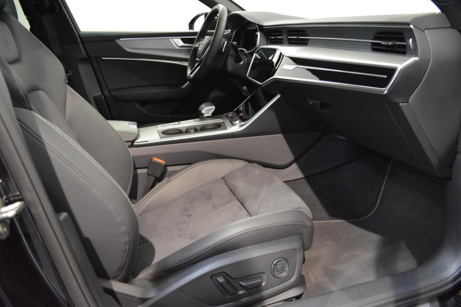 Audi S6 Avant