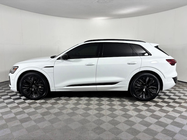 2024 Audi Q8 e-tron
