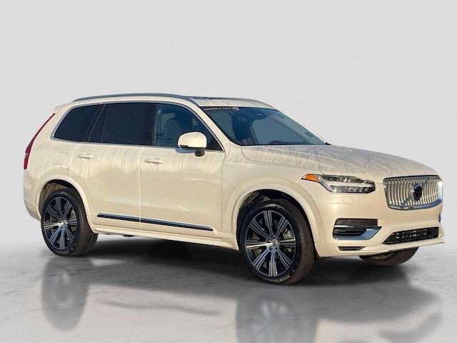 2025 Volvo XC90 Plug-In Hybrid
