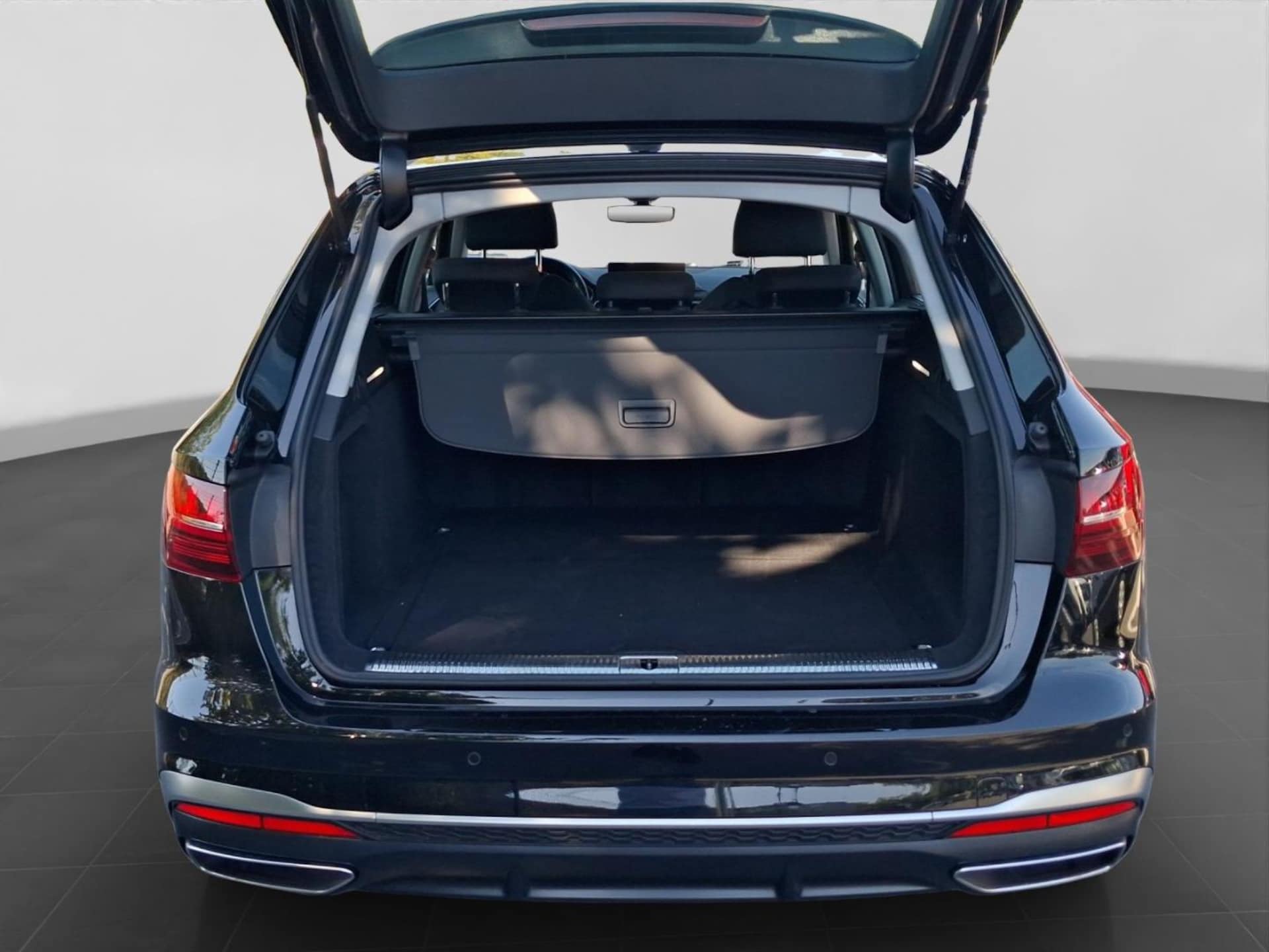 Audi A4 Avant S line