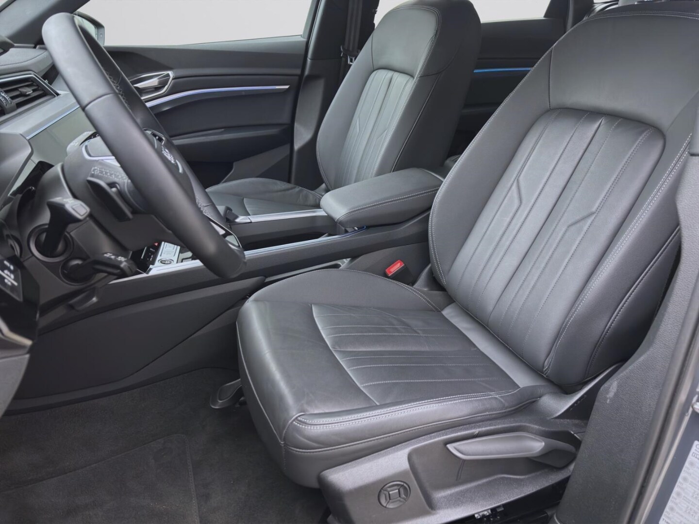 Image about Audi Q8 e-tron advanced 55 e-tron quattro