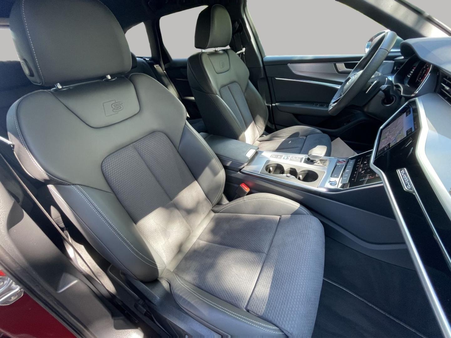 Bild über Audi S6 Avant TDI quattro tiptronic - für weitere Informationen kontaktieren Sie den Audi Partner