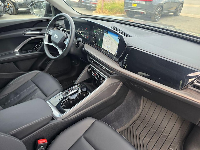 2025 Audi Q5 Premium - Photo 11