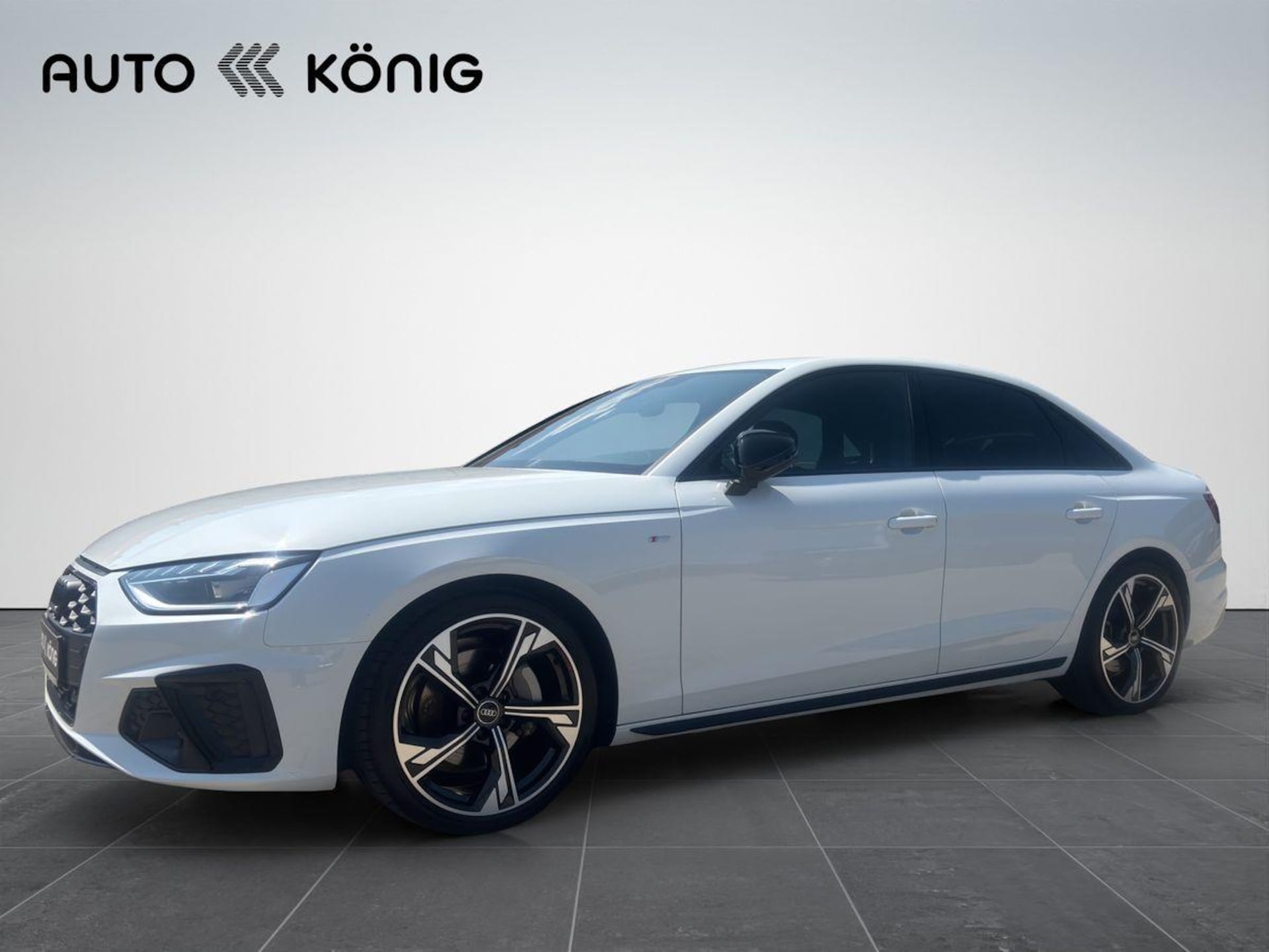 Audi A4 Limousine S line