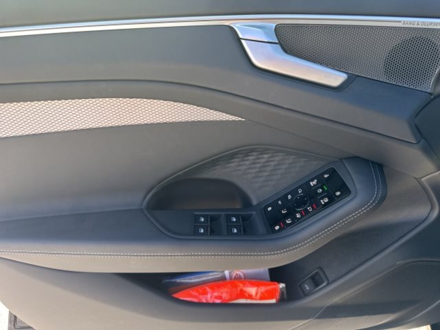 Bild über Audi A6 Limousine TDI quattro 150 kW S tronic - für weitere Informationen kontaktieren Sie den Audi Partner