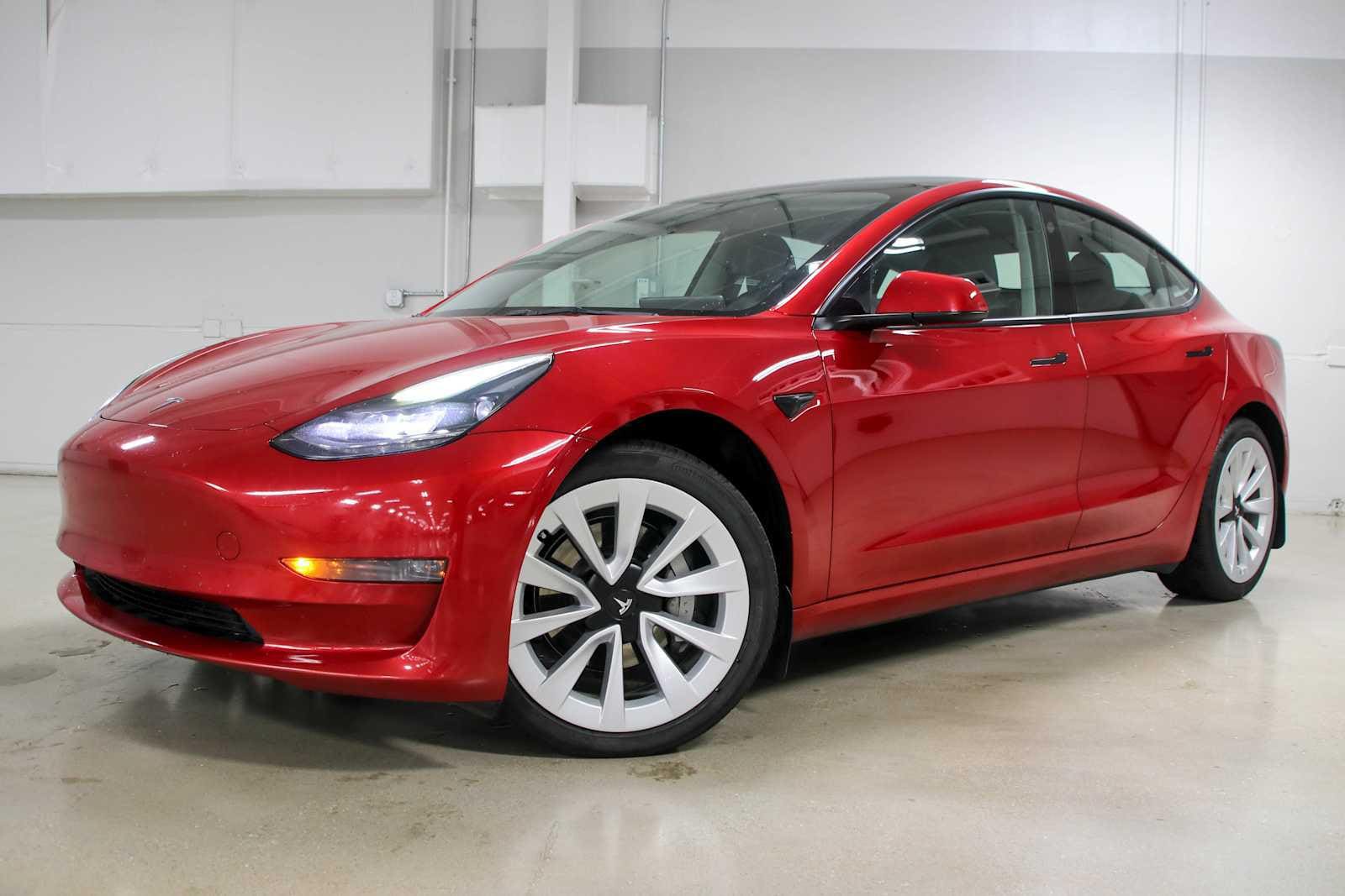2023 Tesla Model 3 -'s photo