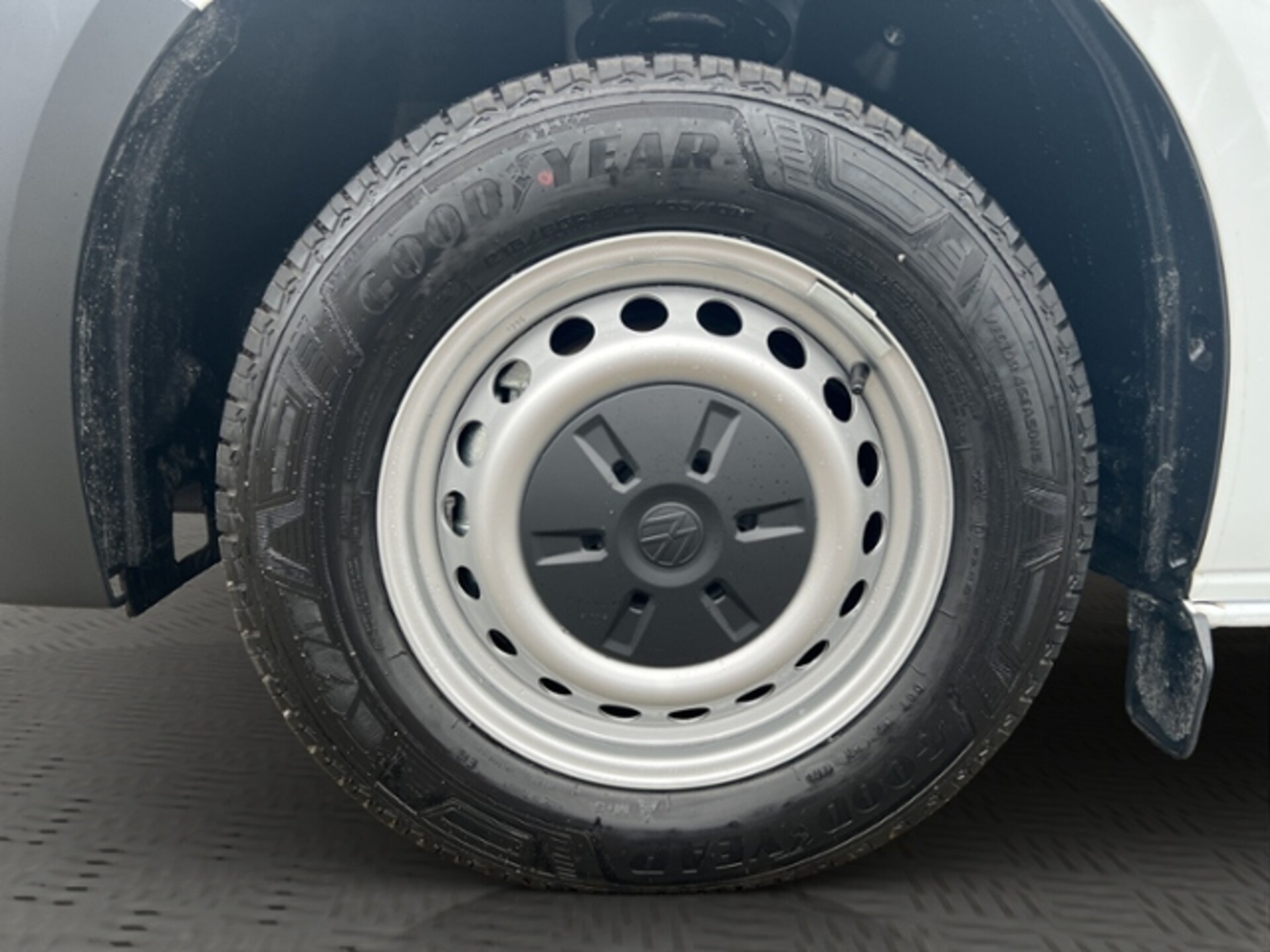 Volkswagen Transporter Kasten kurzer Radstand