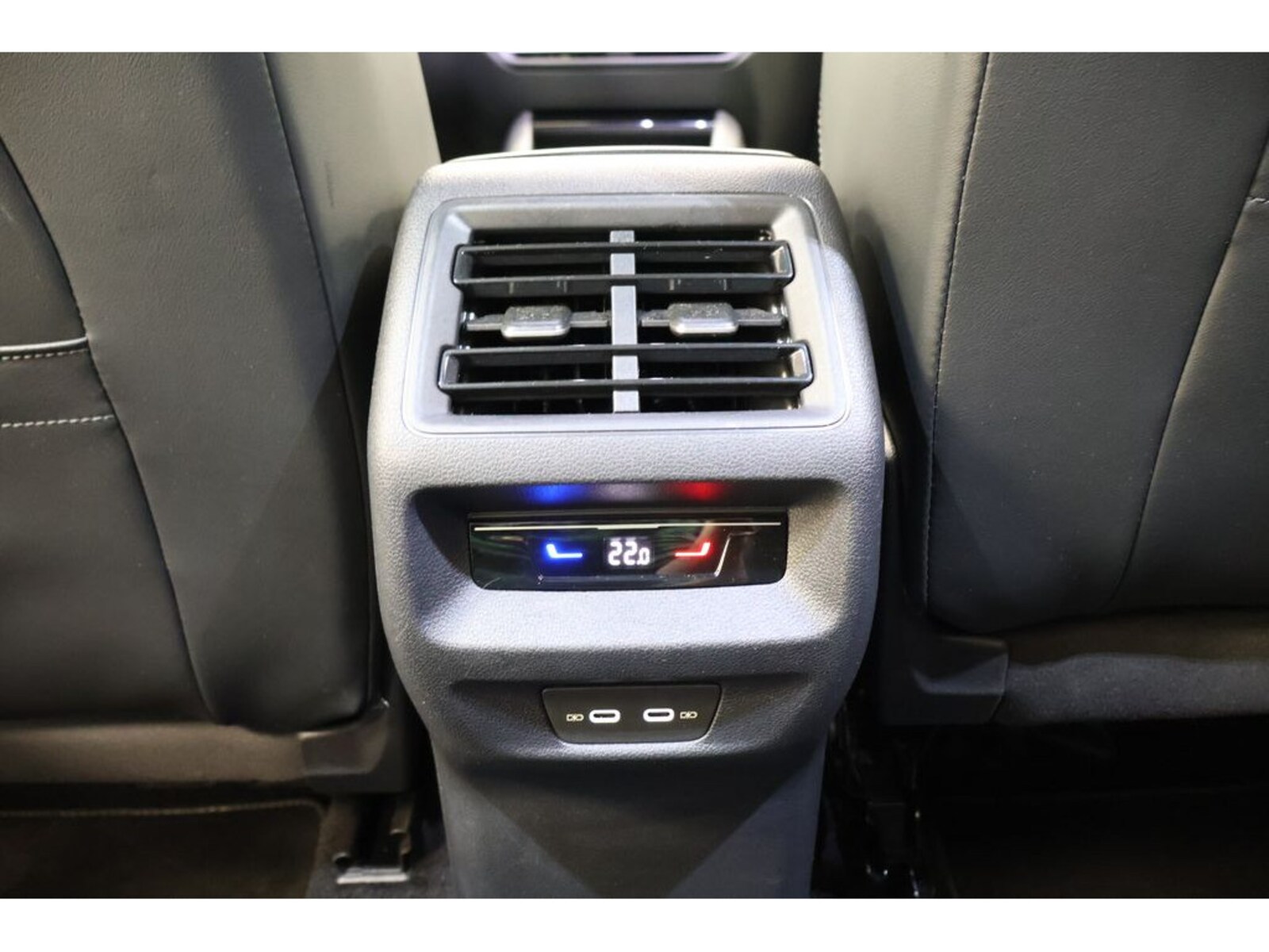 Volkswagen Tiguan – Bild 17