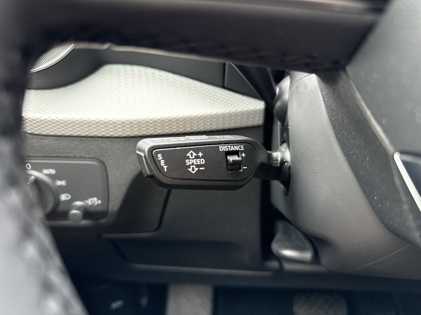 Bild über Audi Q2 advanced 35 TFSI S tronic - für weitere Informationen kontaktieren Sie den Audi Partner