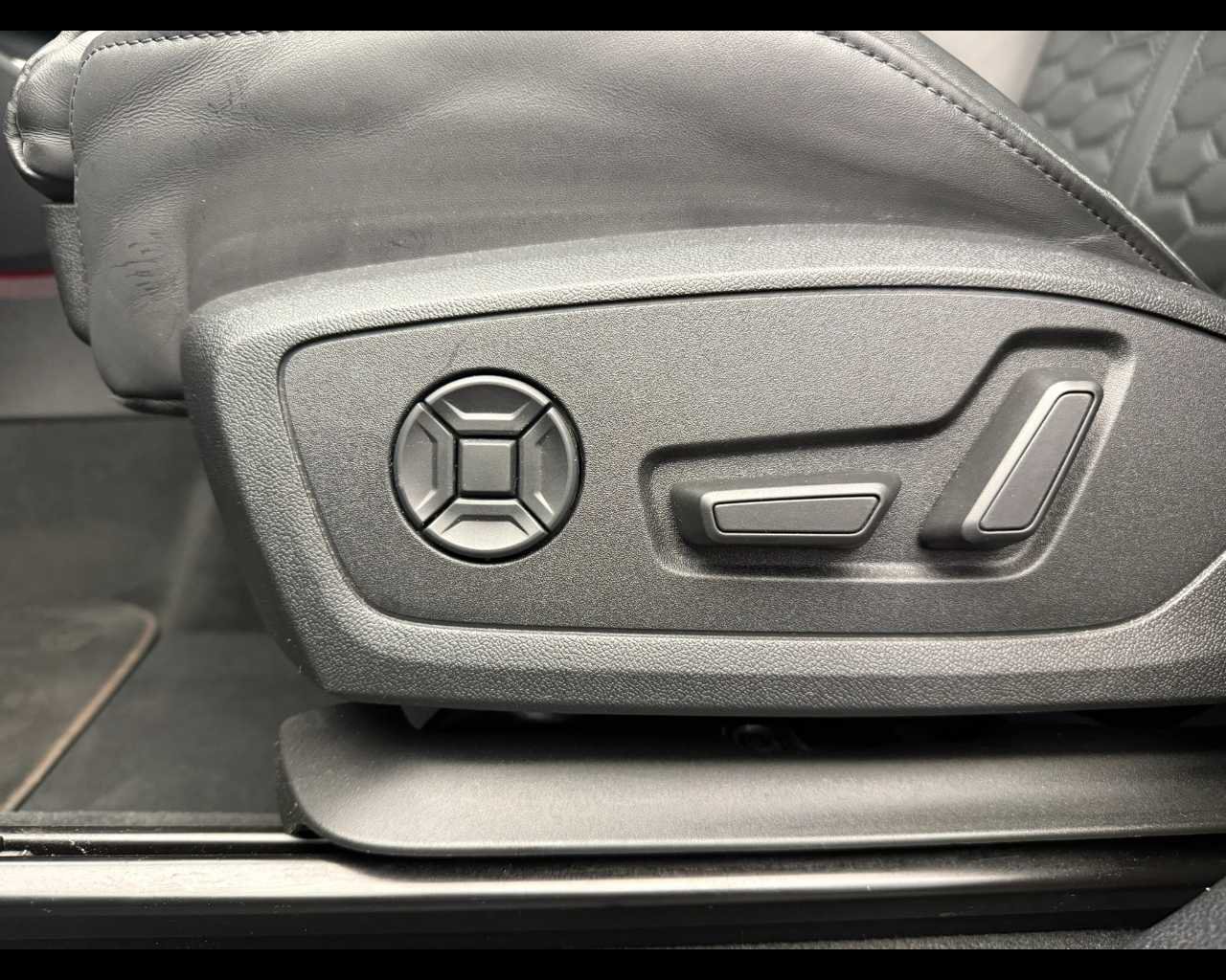 Image about Audi RS Q3 Sportback RS Q3 Sportback 294 kW (400 PS) S tronic