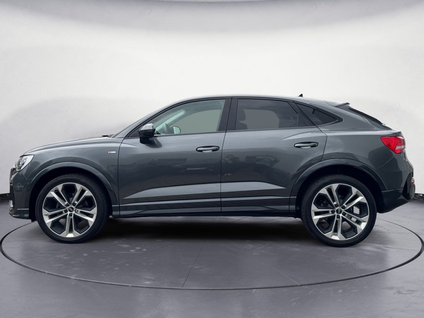 Bild über Audi Q3 Sportback S line 35 TDI S tronic - für weitere Informationen kontaktieren Sie den Audi Partner
