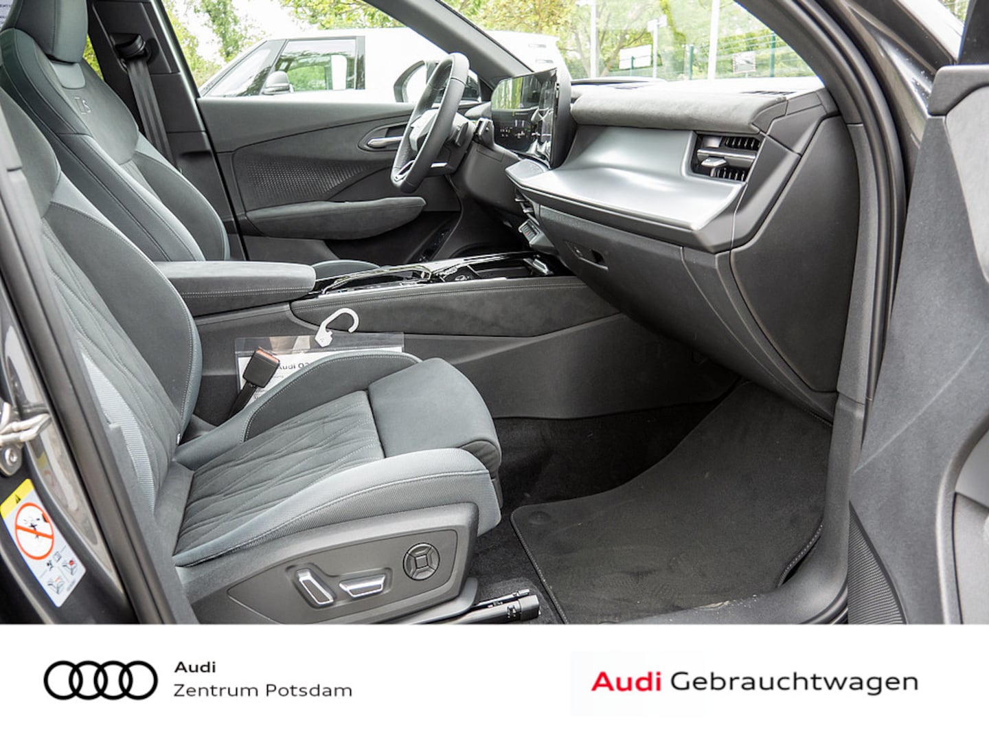 Bild über Audi Q3 SUV e-hybrid e-hybrid 200 kW S tronic - für weitere Informationen kontaktieren Sie den Audi Partner