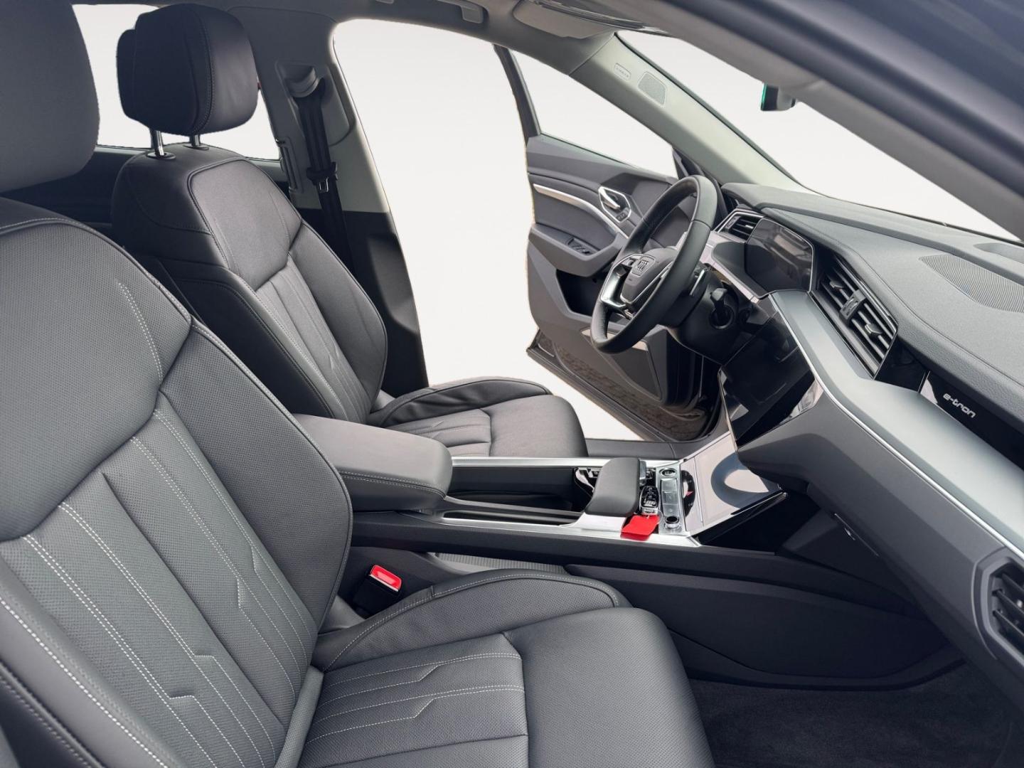 Image about Audi Q8 Sportback e-tron advanced 55 e-tron quattro