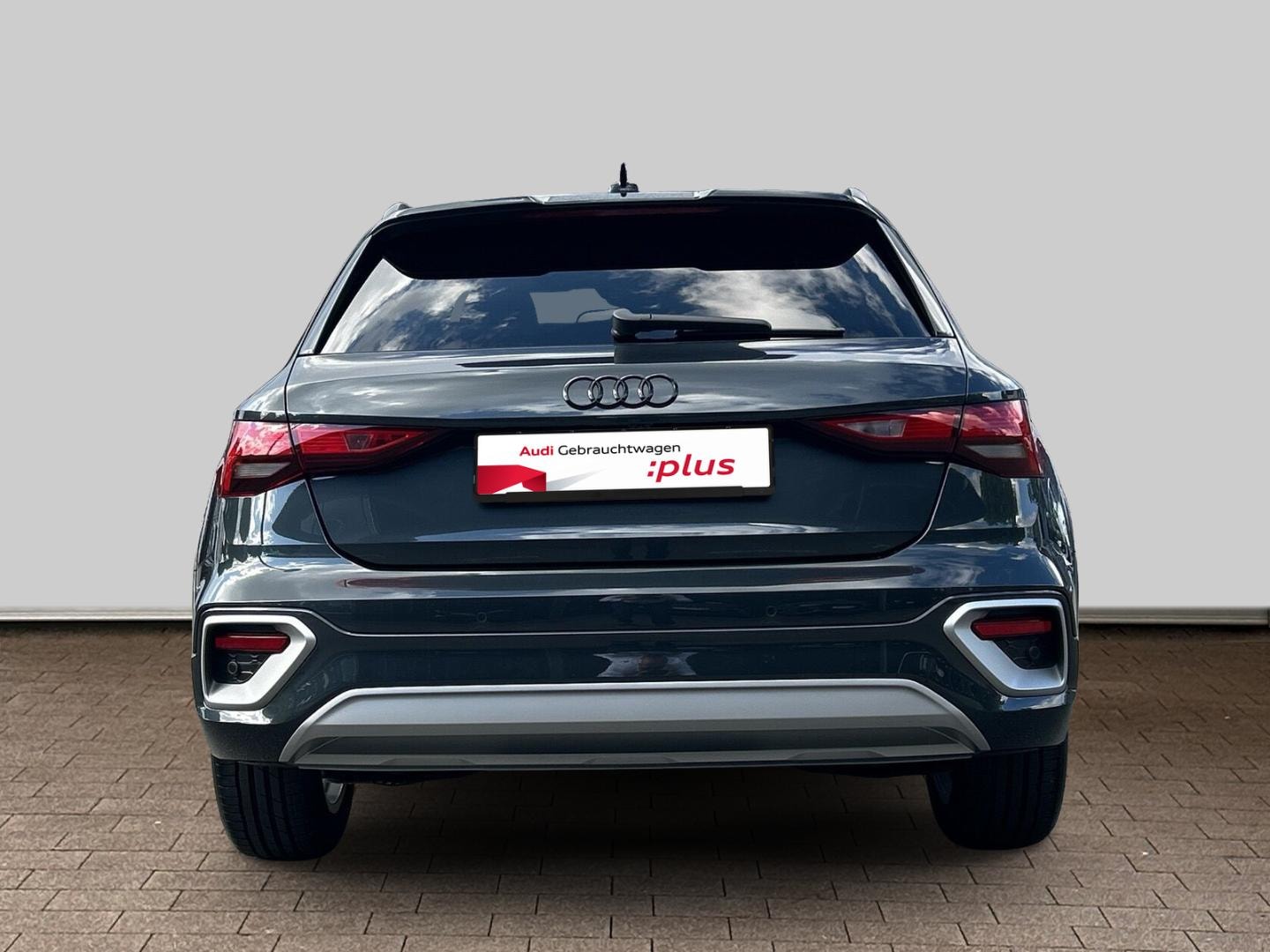 Bild über Audi A3 allstreet 35 TFSI S tronic - für weitere Informationen kontaktieren Sie den Audi Partner
