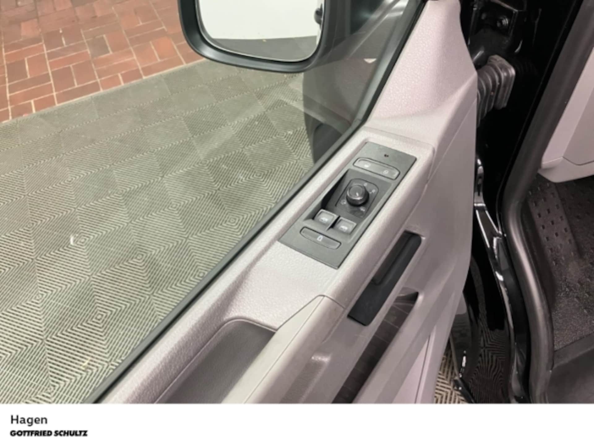 Volkswagen T6.1 Transporter Kombi kurzer Radstand