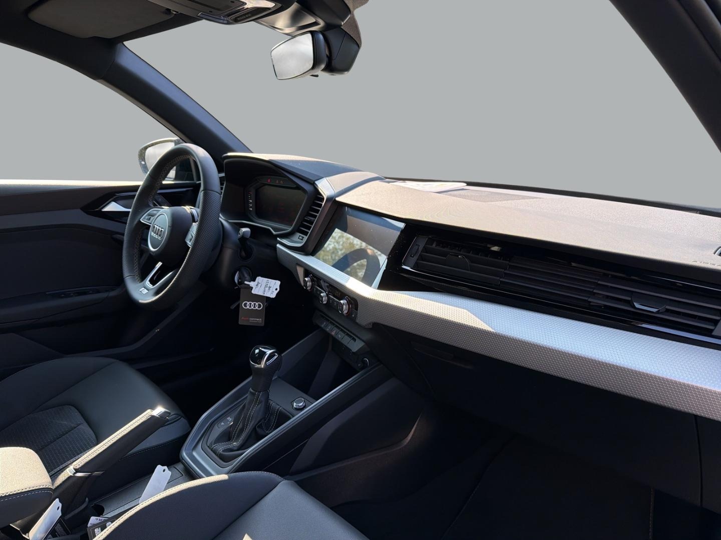 Bild über Audi A1 Sportback 30 TFSI S tronic - für weitere Informationen kontaktieren Sie den Audi Partner