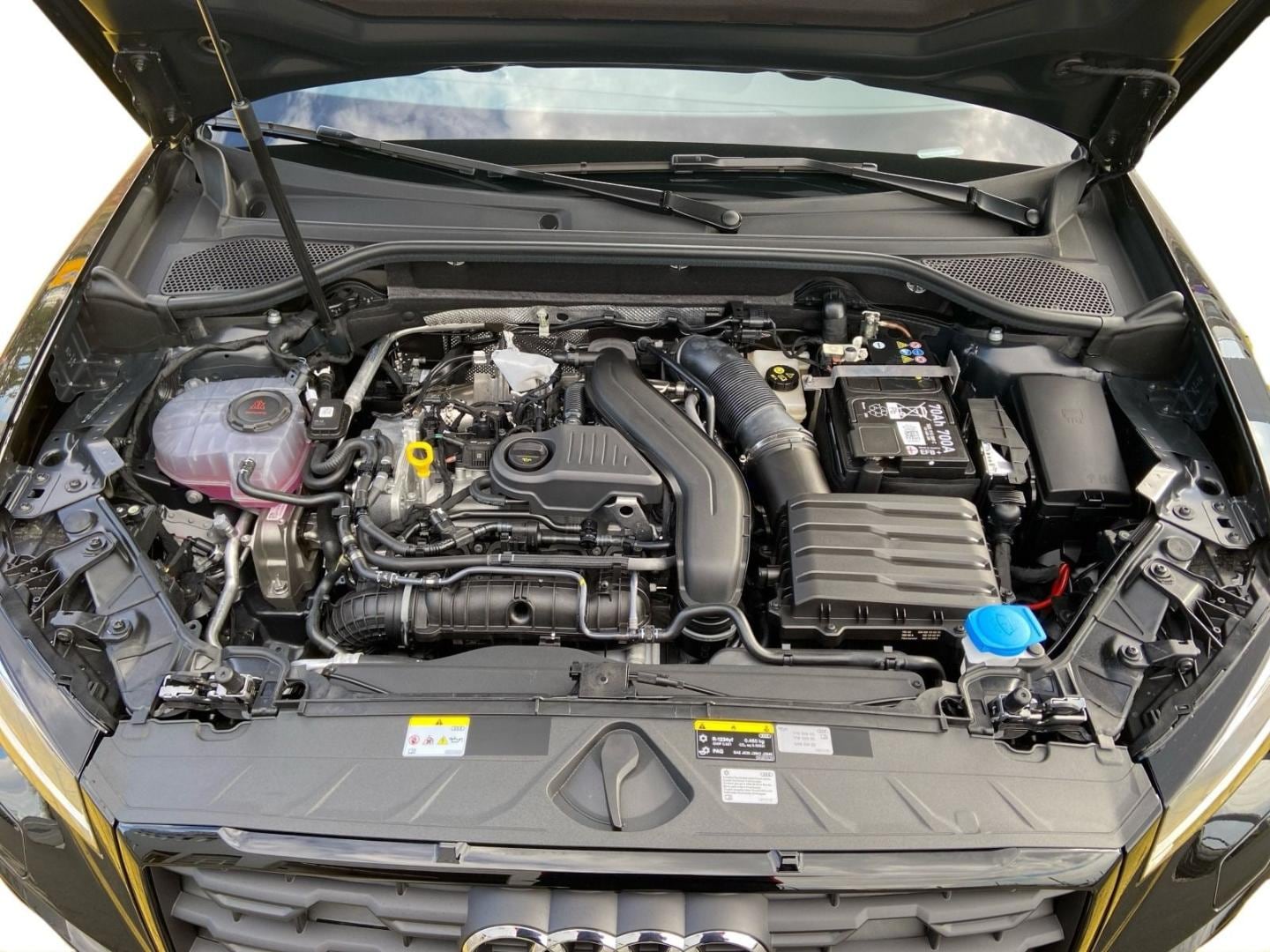 Bild über Audi Q2 advanced 35 TFSI S tronic - für weitere Informationen kontaktieren Sie den Audi Partner