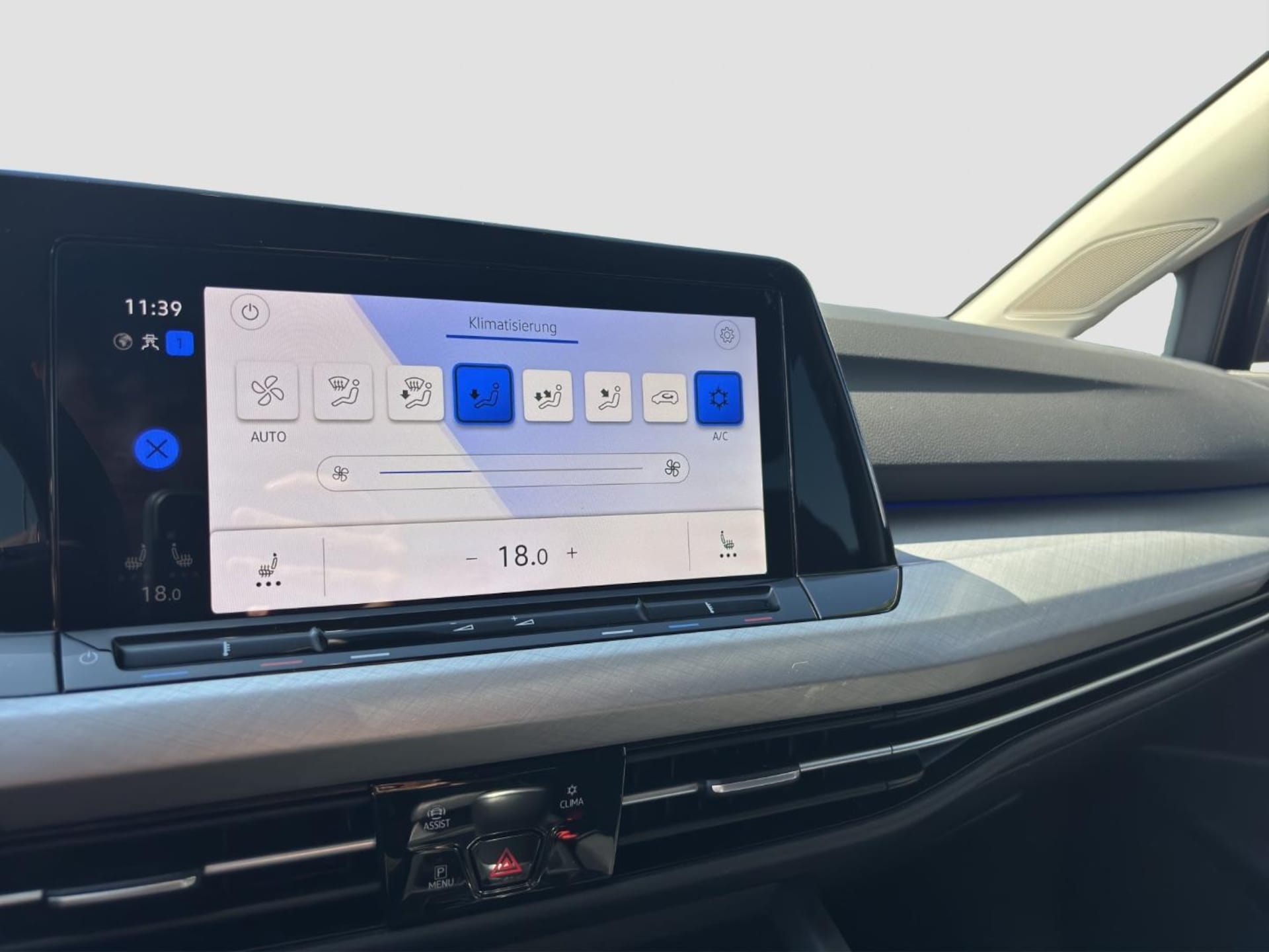 Volkswagen Golf Variant Life