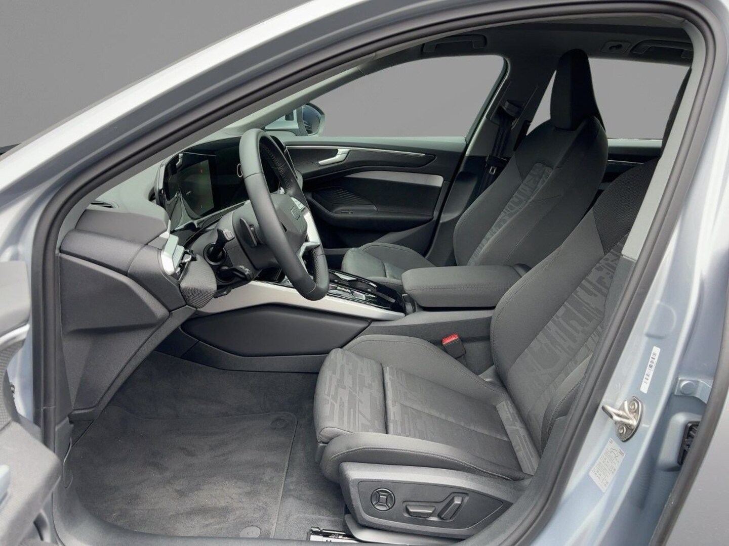 Bild über Audi A6 Avant TDI quattro 150 kW S tronic - für weitere Informationen kontaktieren Sie den Audi Partner