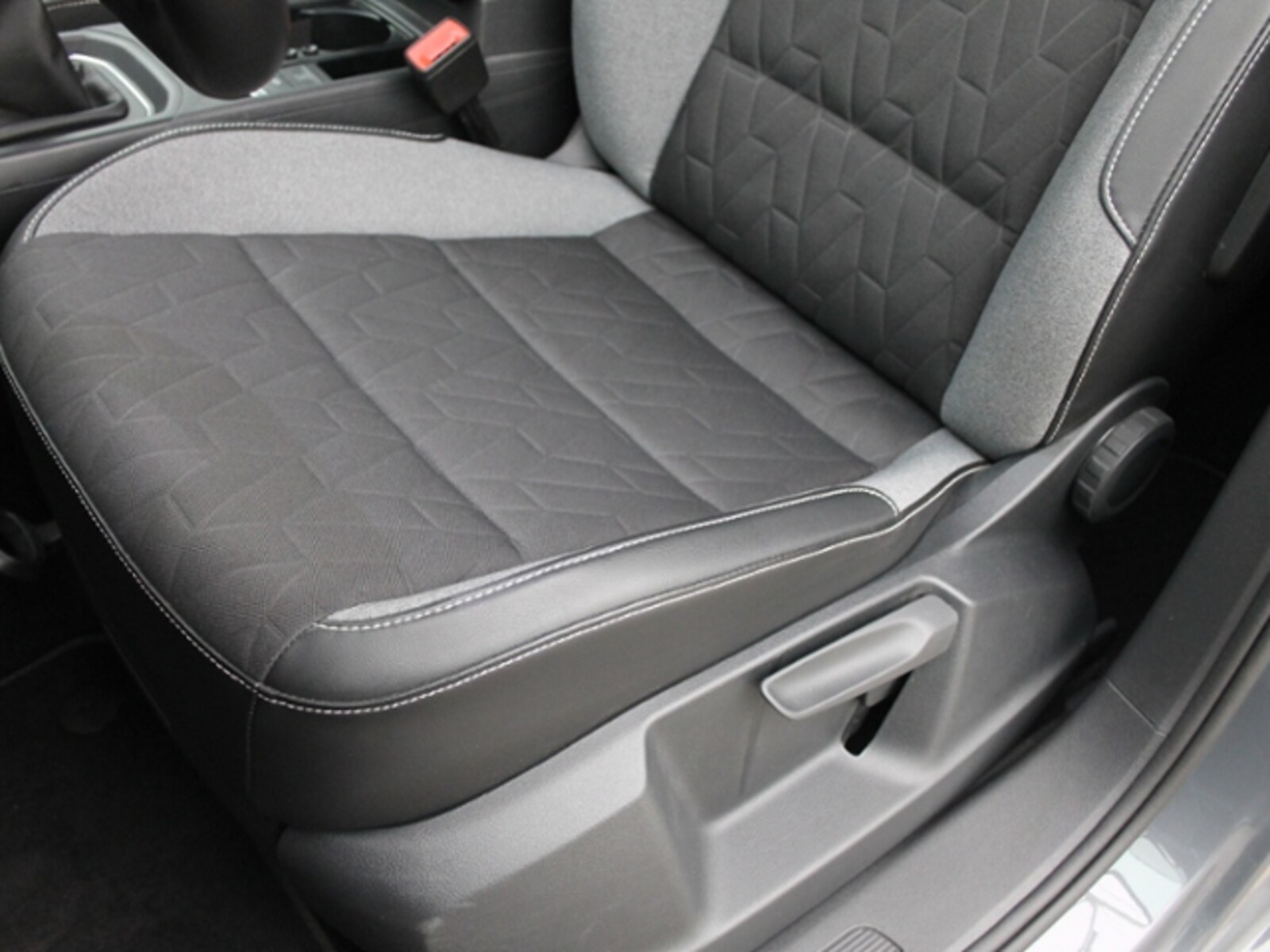 Volkswagen Touran – Bild 9