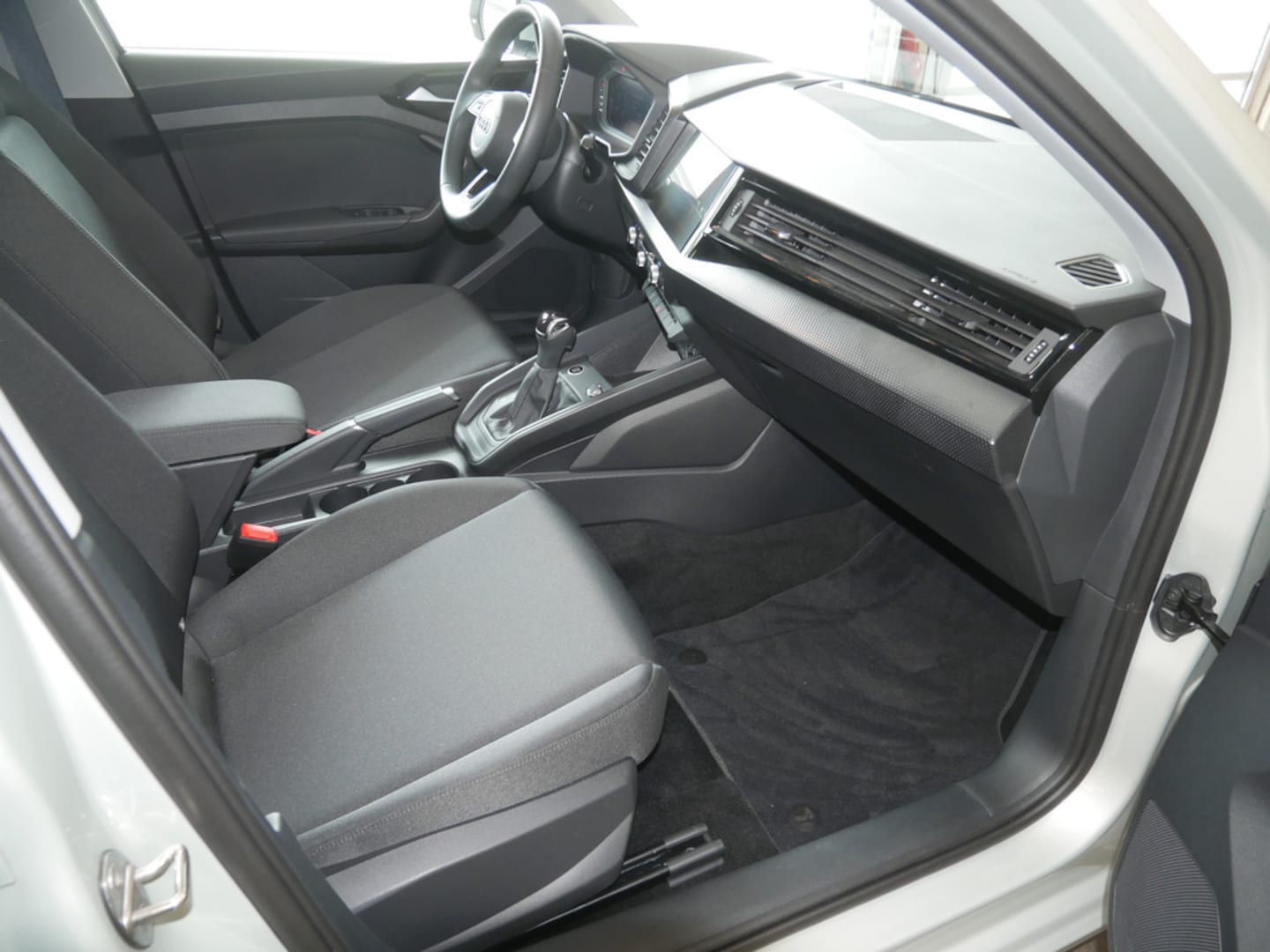 Bild über Audi A1 Sportback 30 TFSI S tronic - für weitere Informationen kontaktieren Sie den Audi Partner