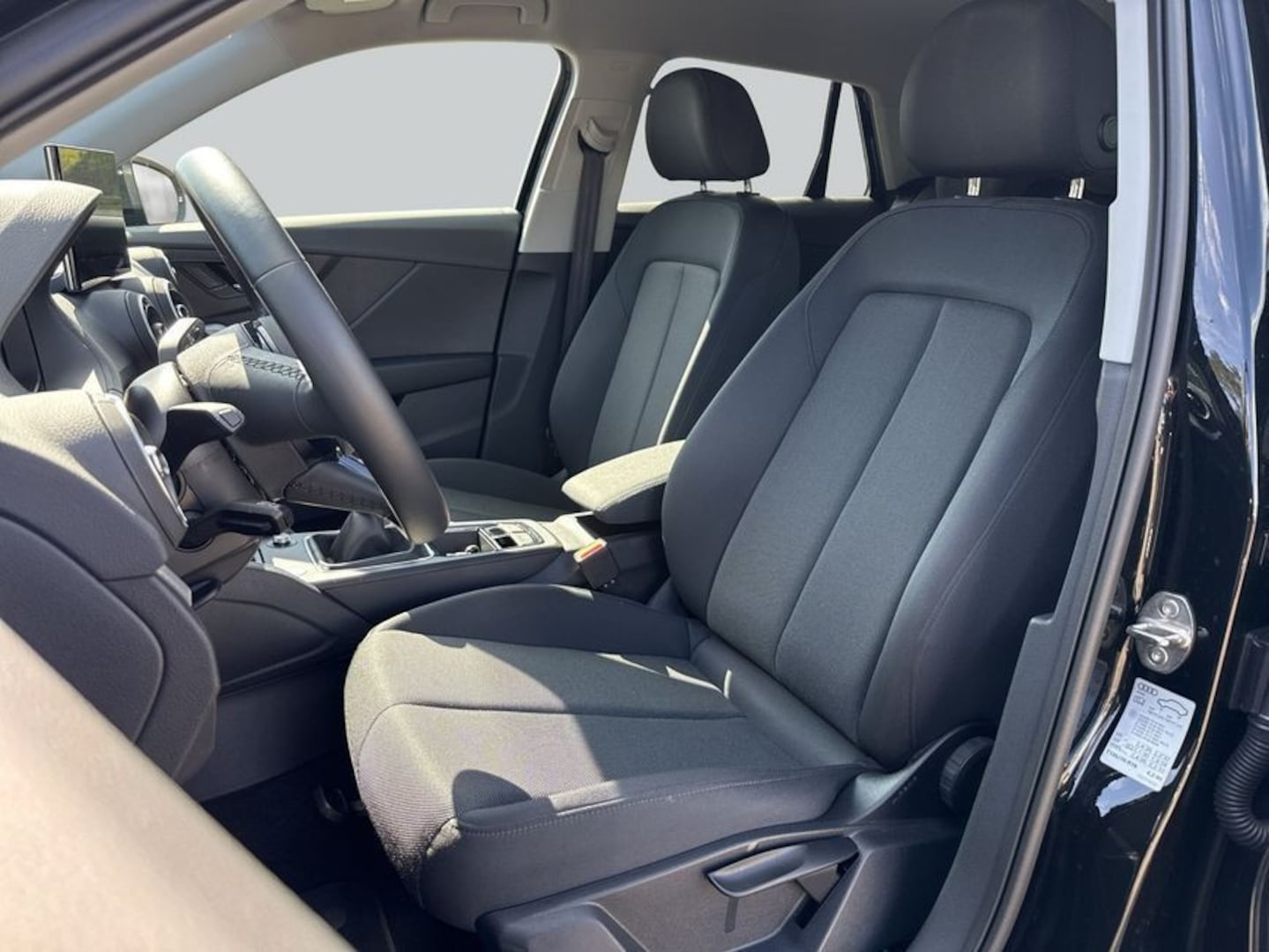 Bild über Audi Q2 S line 30 TFSI Schaltgetriebe - für weitere Informationen kontaktieren Sie den Audi Partner