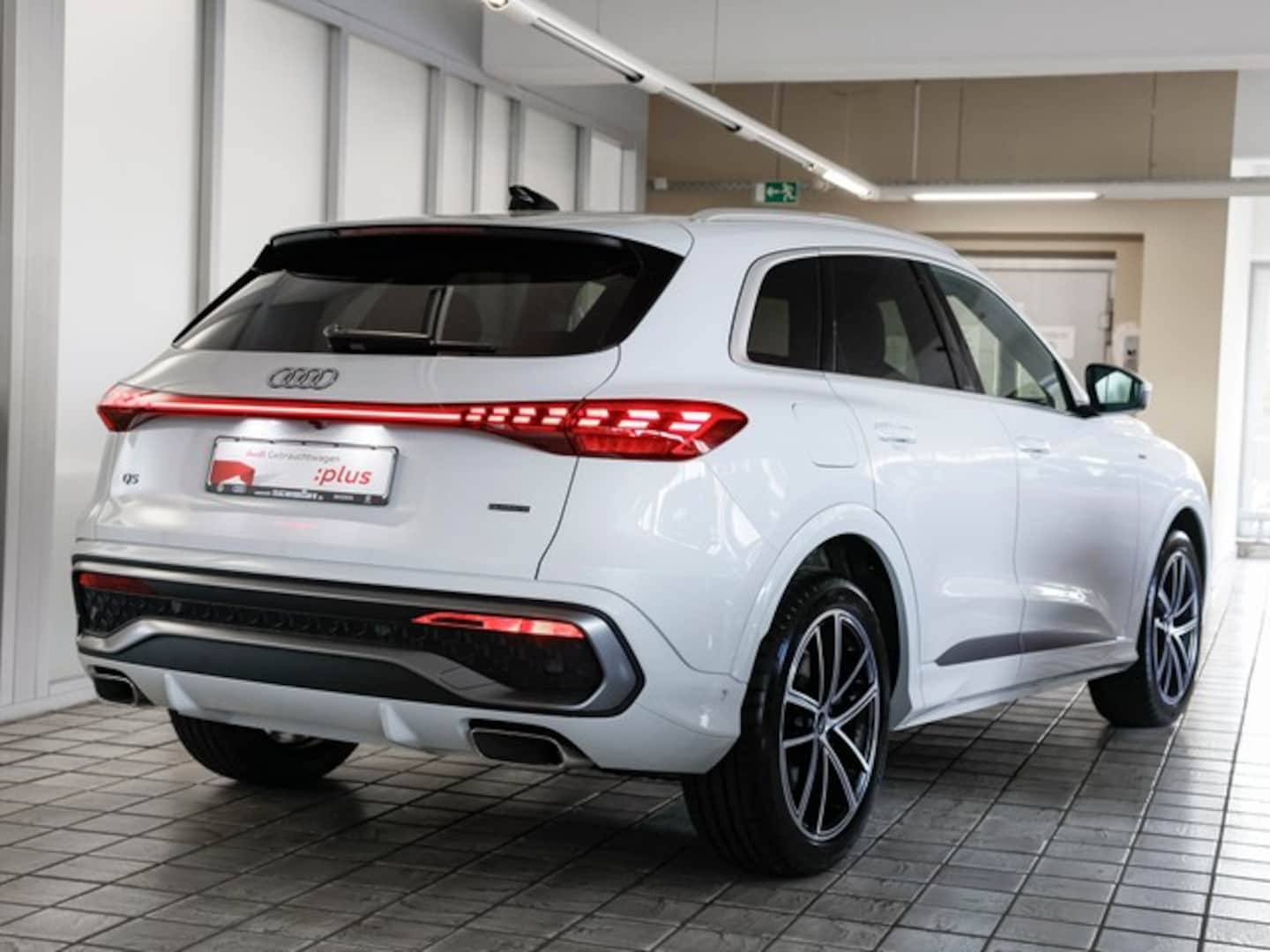 Bild über Audi Q5 SUV e-hybrid e-hybrid quattro 220 kW S tronic - für weitere Informationen kontaktieren Sie den Audi Partner