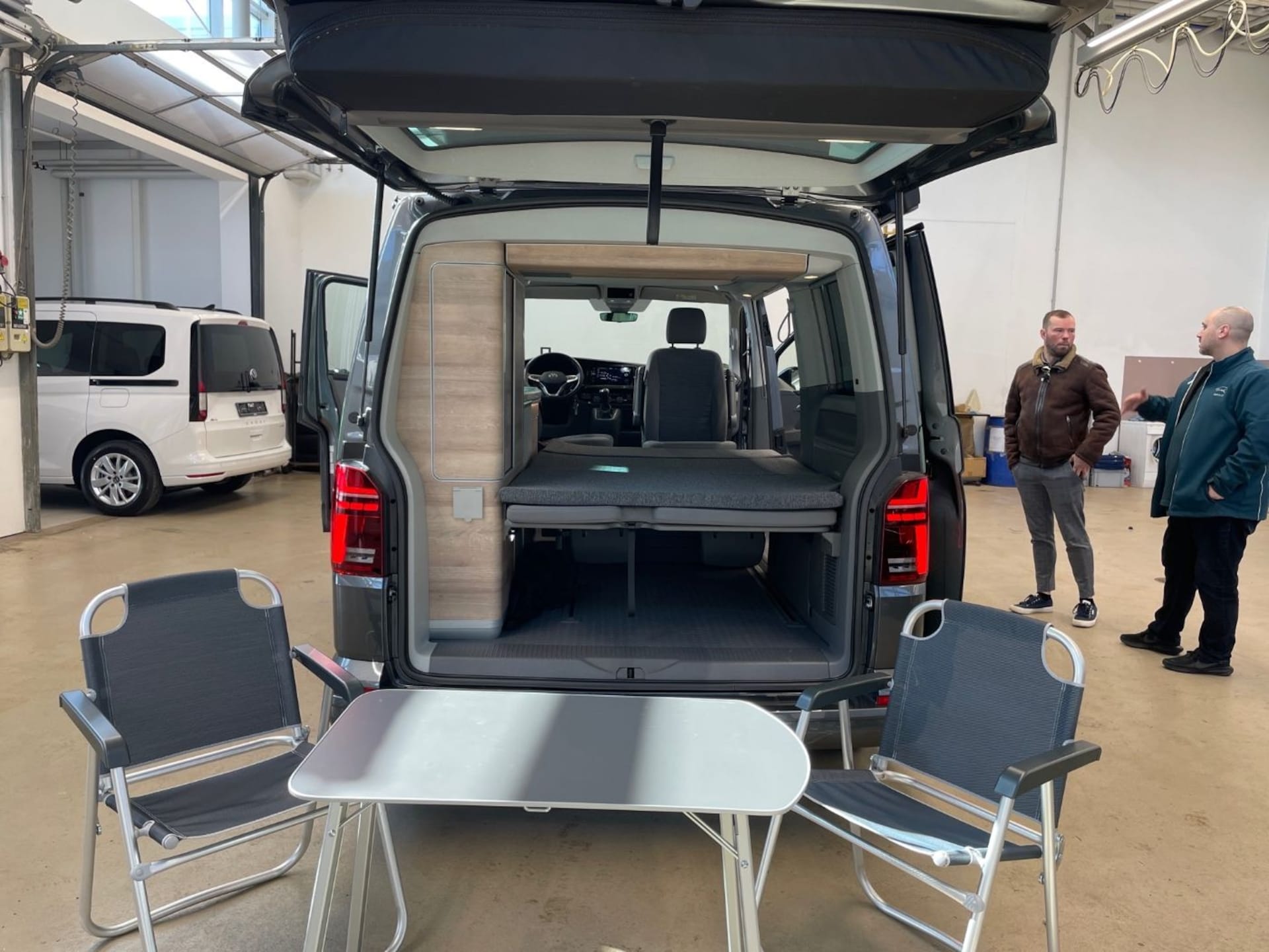 Volkswagen T6.1 California Ocean