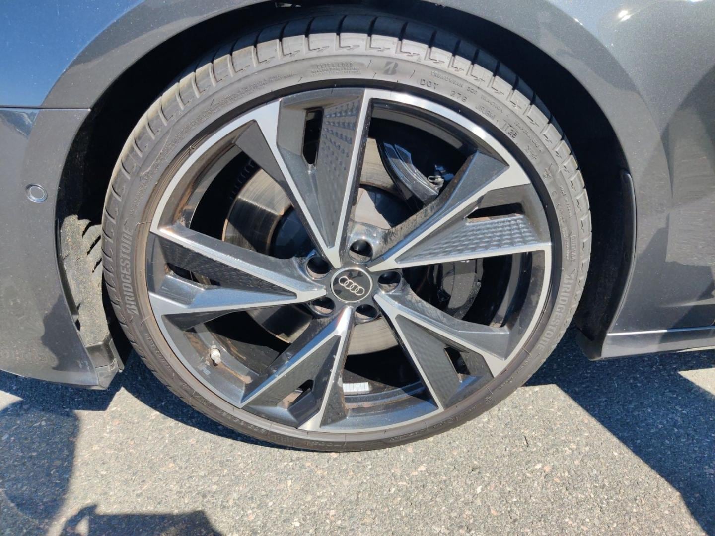 Bild über Audi S6 Avant TDI quattro tiptronic - für weitere Informationen kontaktieren Sie den Audi Partner