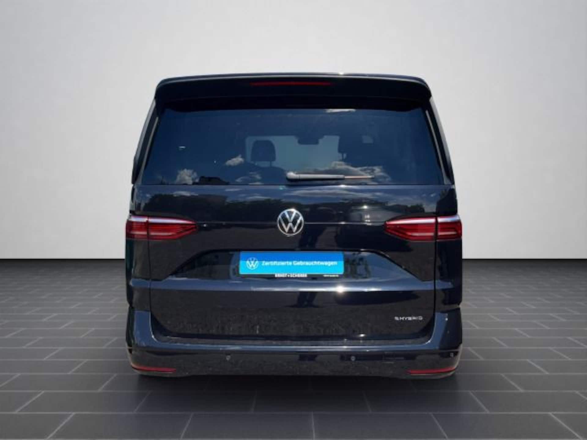 Volkswagen Multivan Langversion Basis-Modell
