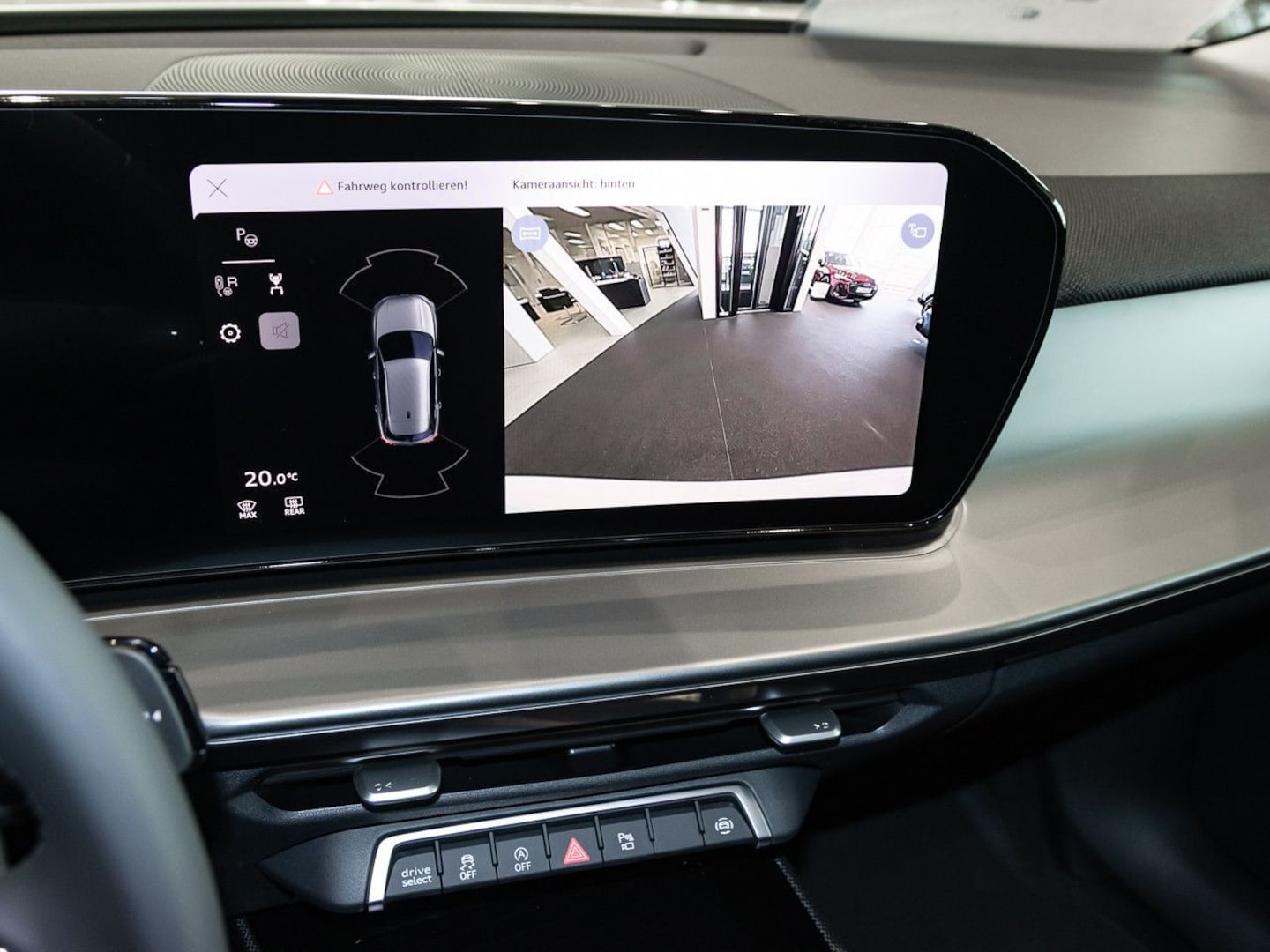 Bild über Audi Q3 SUV TFSI 110 kW S tronic - für weitere Informationen kontaktieren Sie den Audi Partner