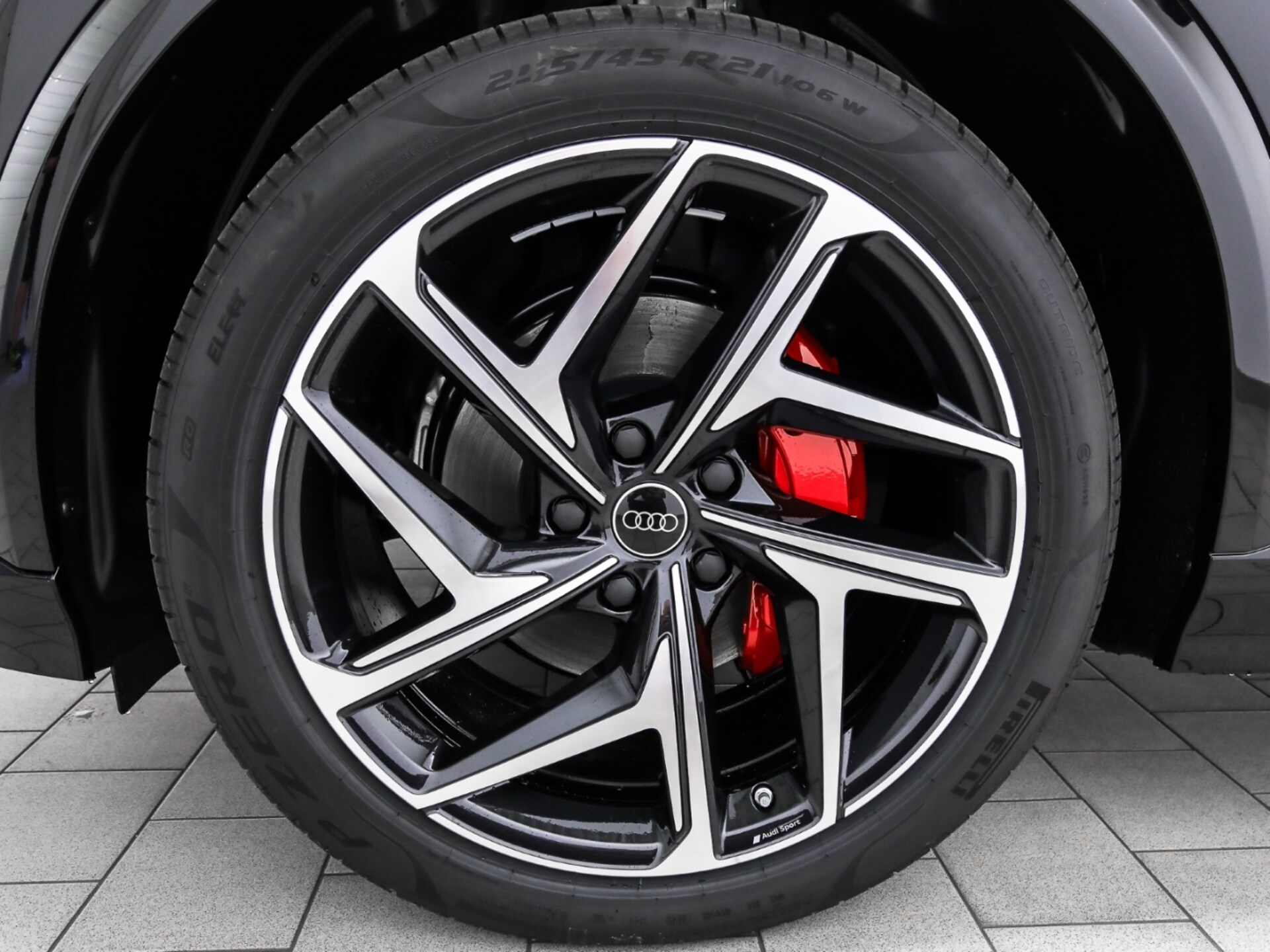 Audi Q6 SUV e-tron