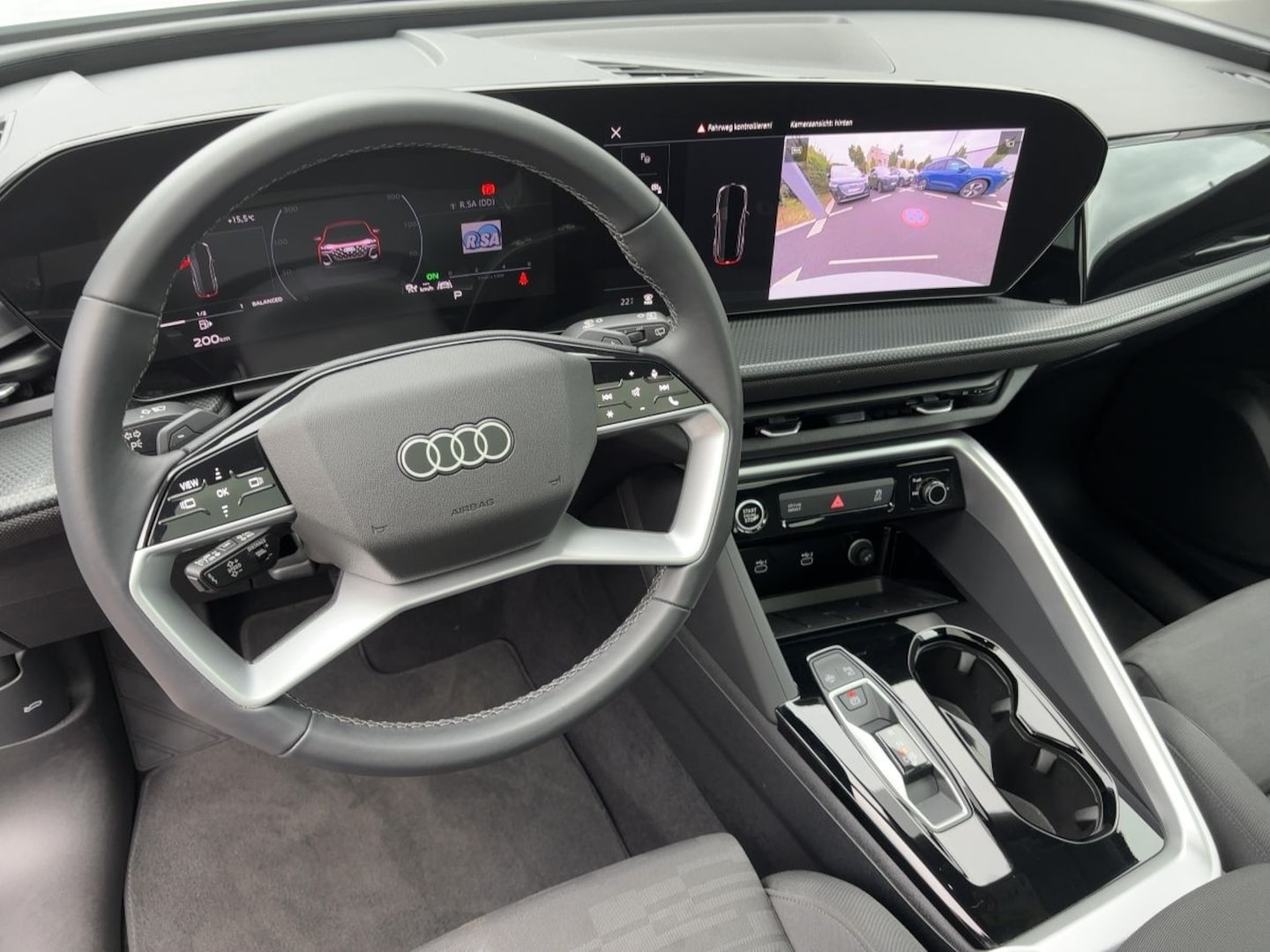Bild über Audi Q5 SUV TDI quattro 150 kW S tronic - für weitere Informationen kontaktieren Sie den Audi Partner