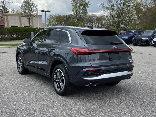 2025 Audi Q5 Premium - Photo 14