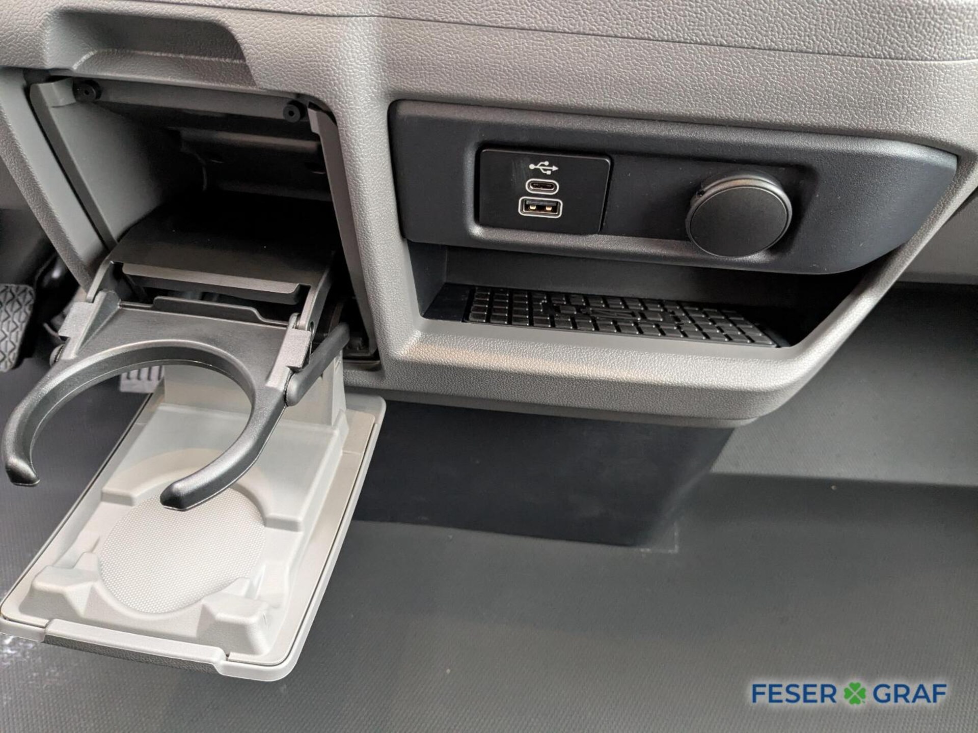 Volkswagen Transporter Kasten langer Radstand