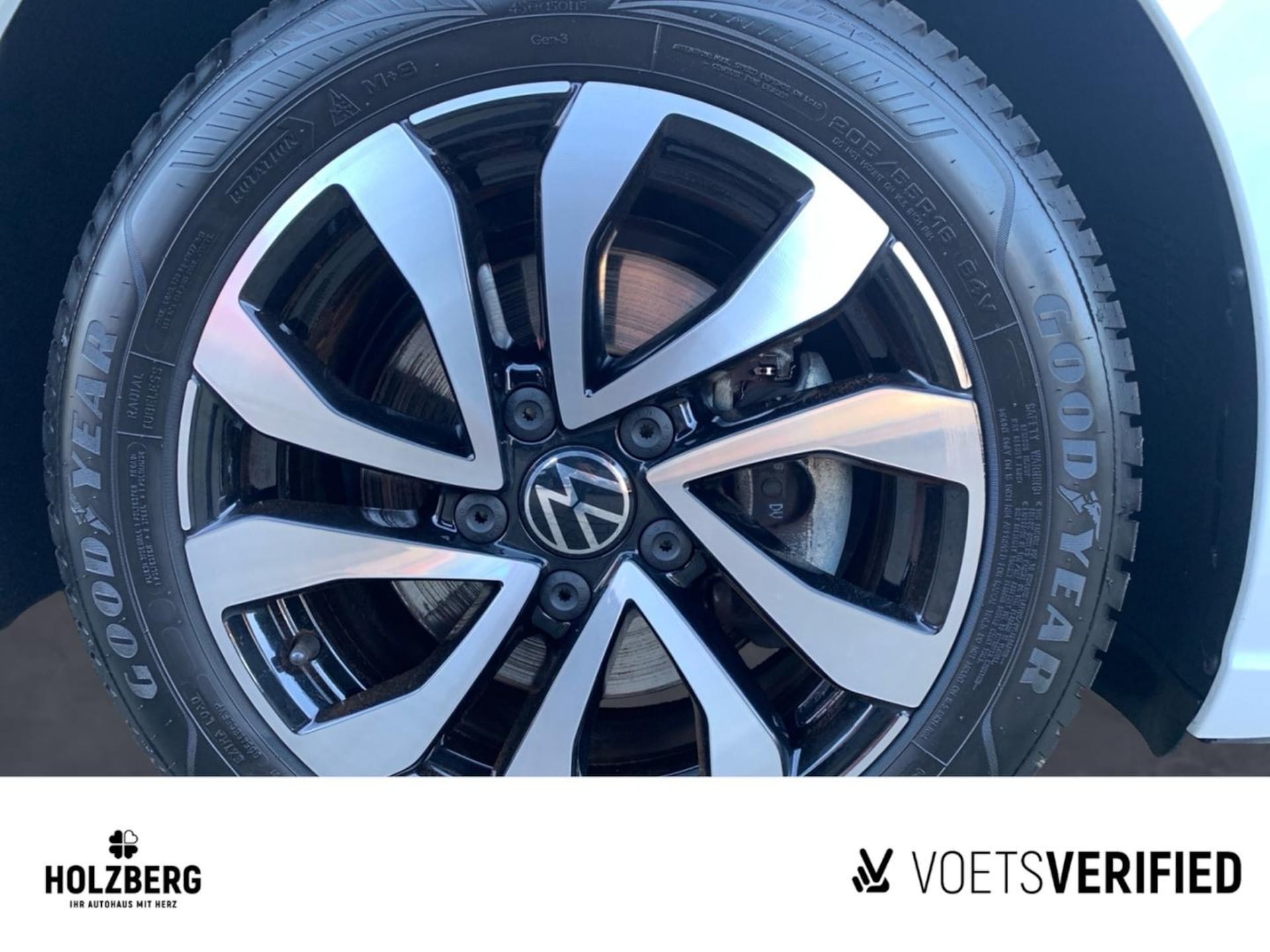 Volkswagen Golf Active