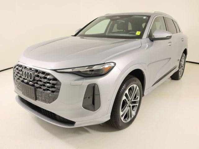 2025 Audi Q5 40 Premium's photo
