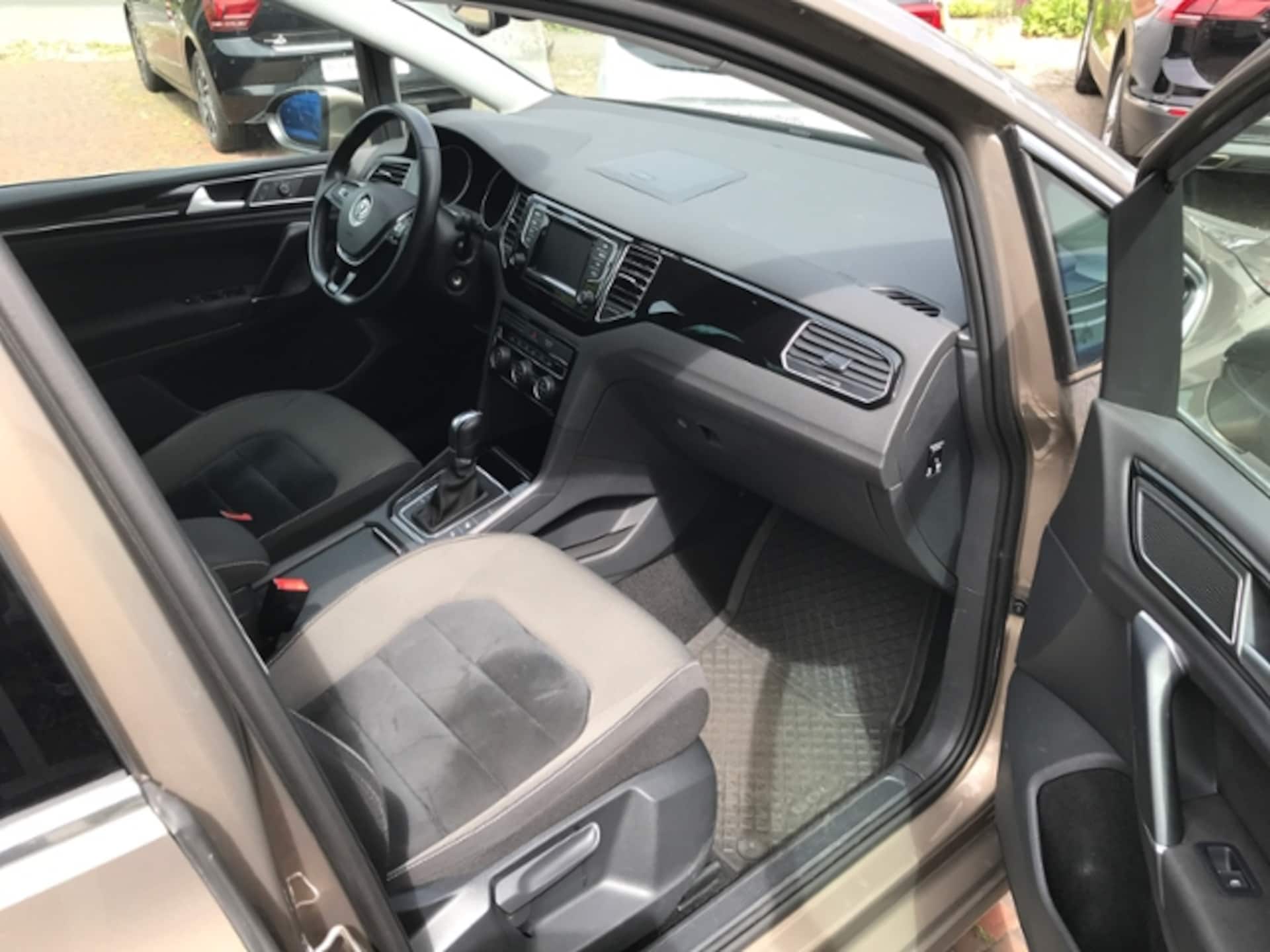 Volkswagen Golf Sportsvan Highline