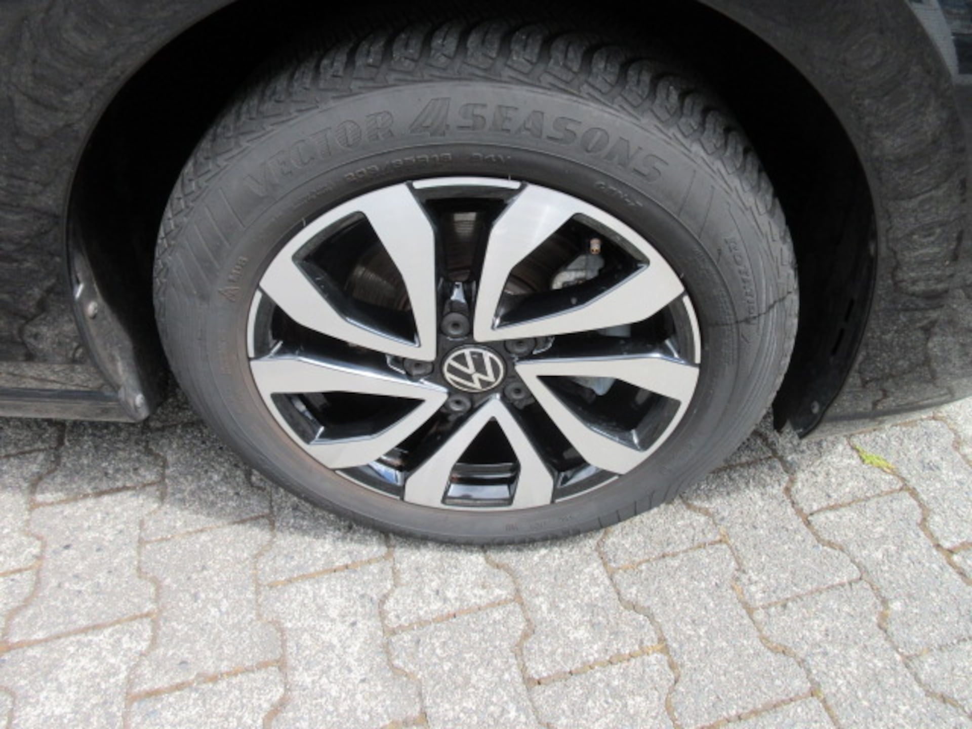 Volkswagen Golf Active