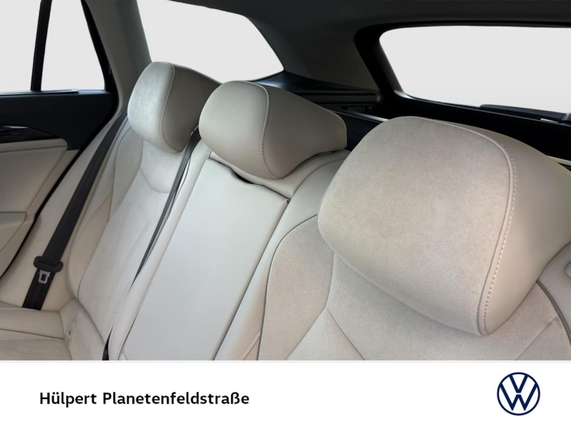 Volkswagen Passat Elegance
