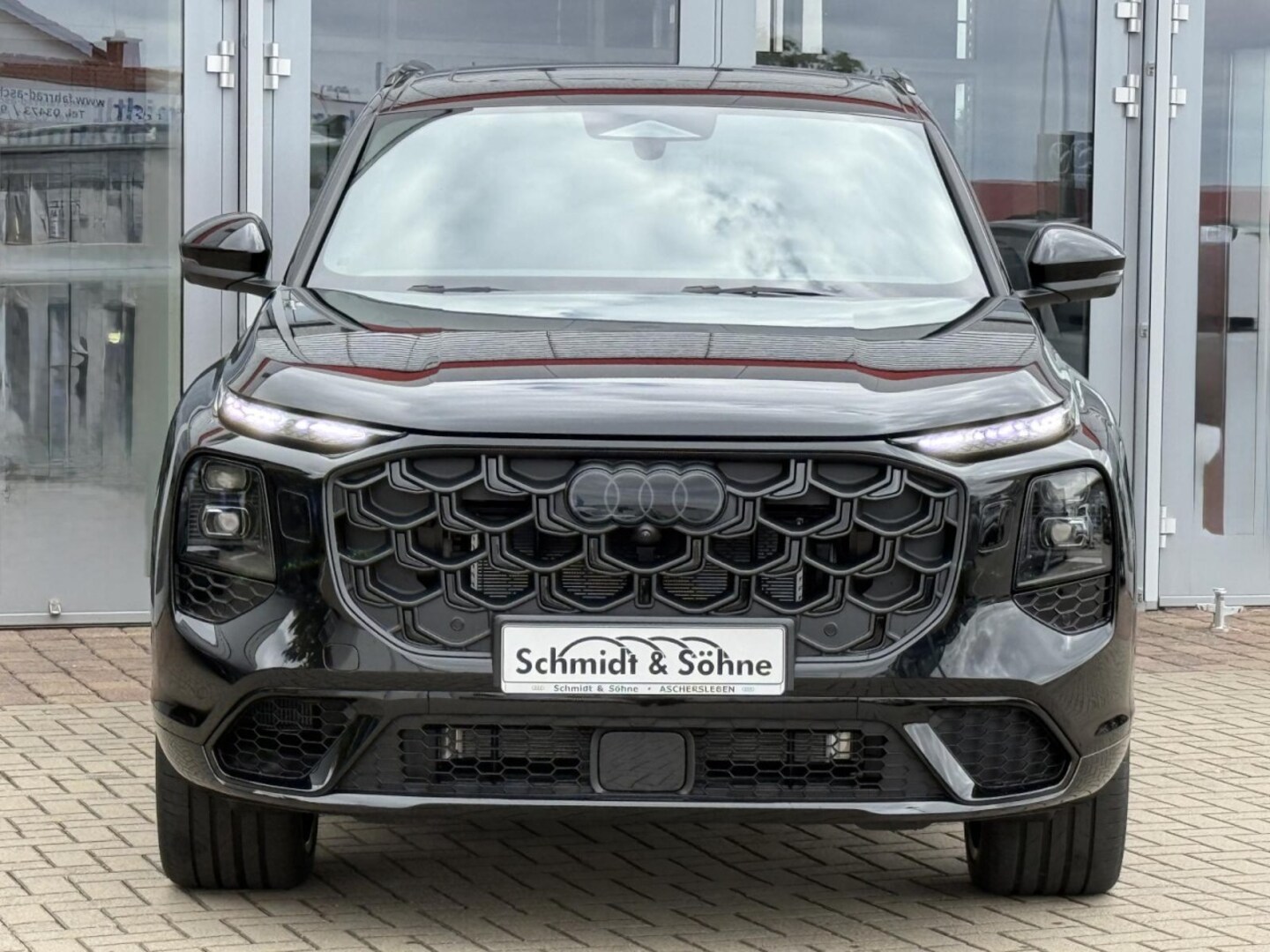 Bild über Audi Q7 SUV TDI quattro 220 kW tiptronic - für weitere Informationen kontaktieren Sie den Audi Partner