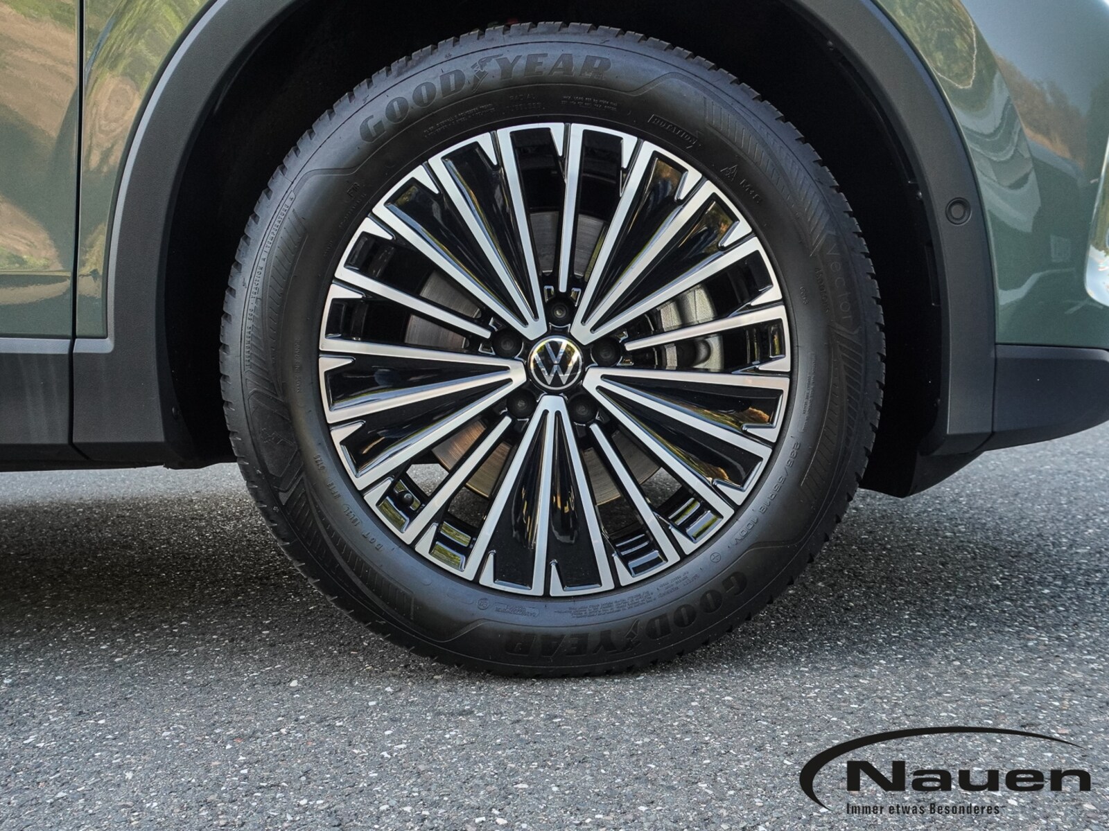 Volkswagen Tiguan – Bild 7