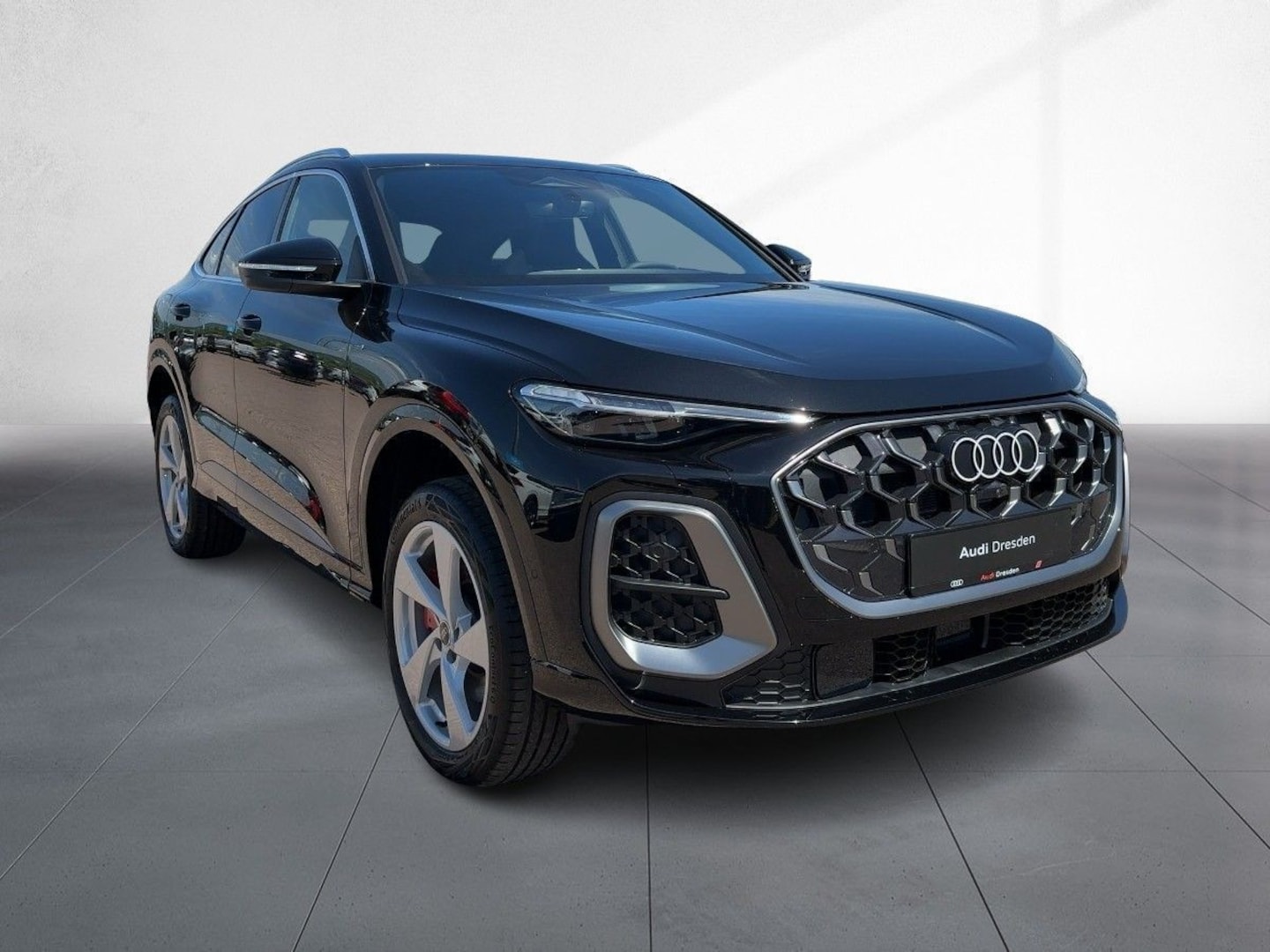 Bild über Audi Q5 Sportback e-hybrid e-hybrid quattro 270 kW S tronic - für weitere Informationen kontaktieren Sie den Audi Partner