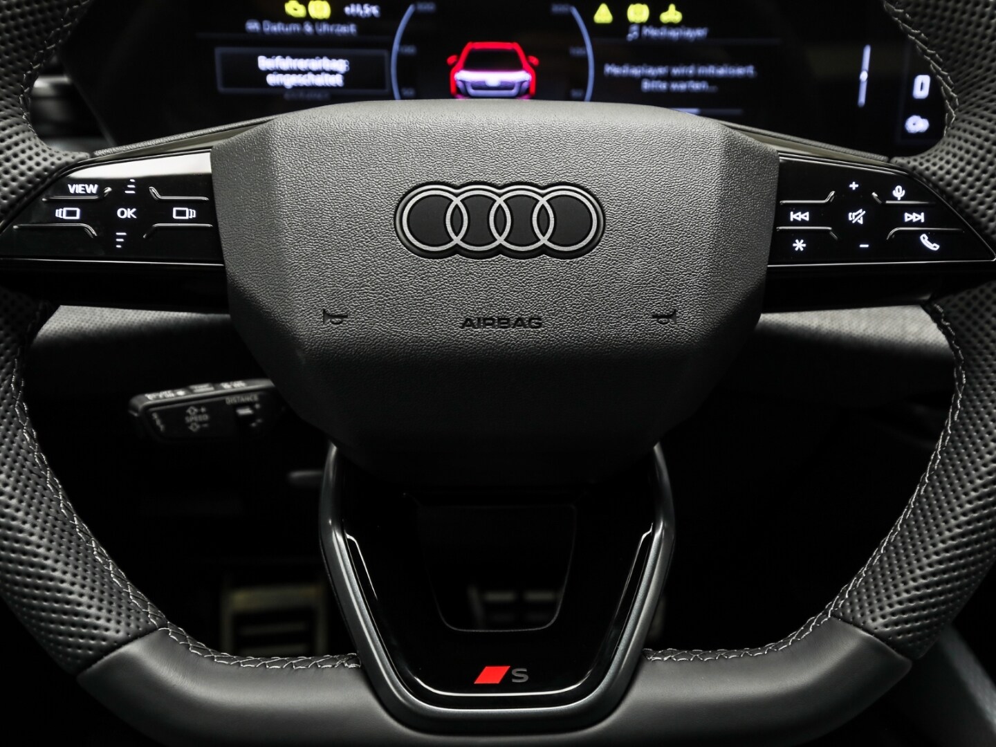 Bild über Audi A5 Avant TDI quattro 150 kW S tronic - für weitere Informationen kontaktieren Sie den Audi Partner