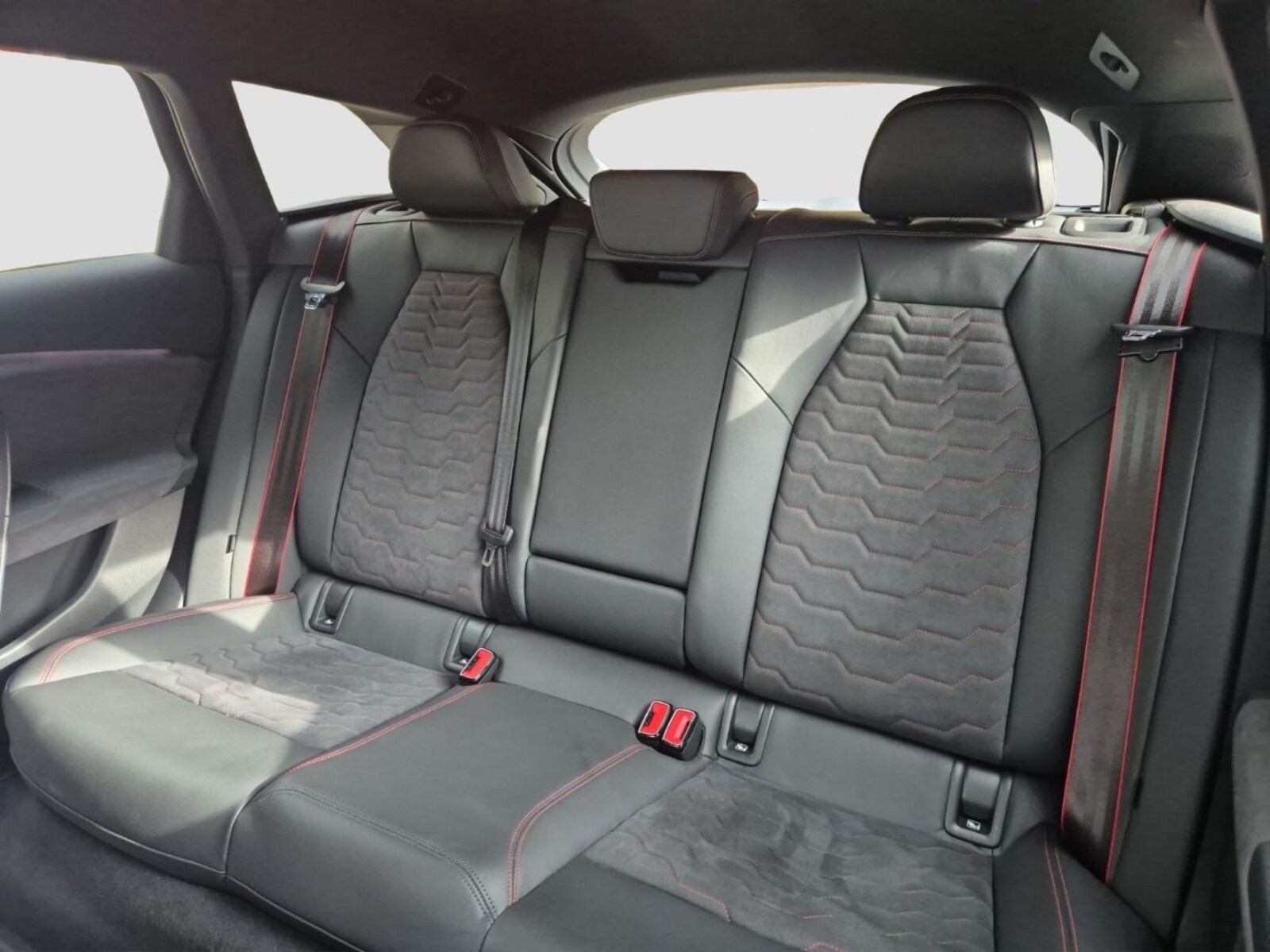Audi S6 Avant e-tron – Bild 13