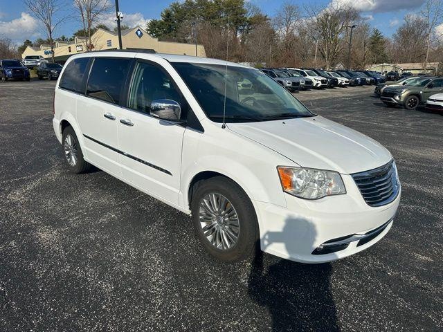 2014 Chrysler Town & Country