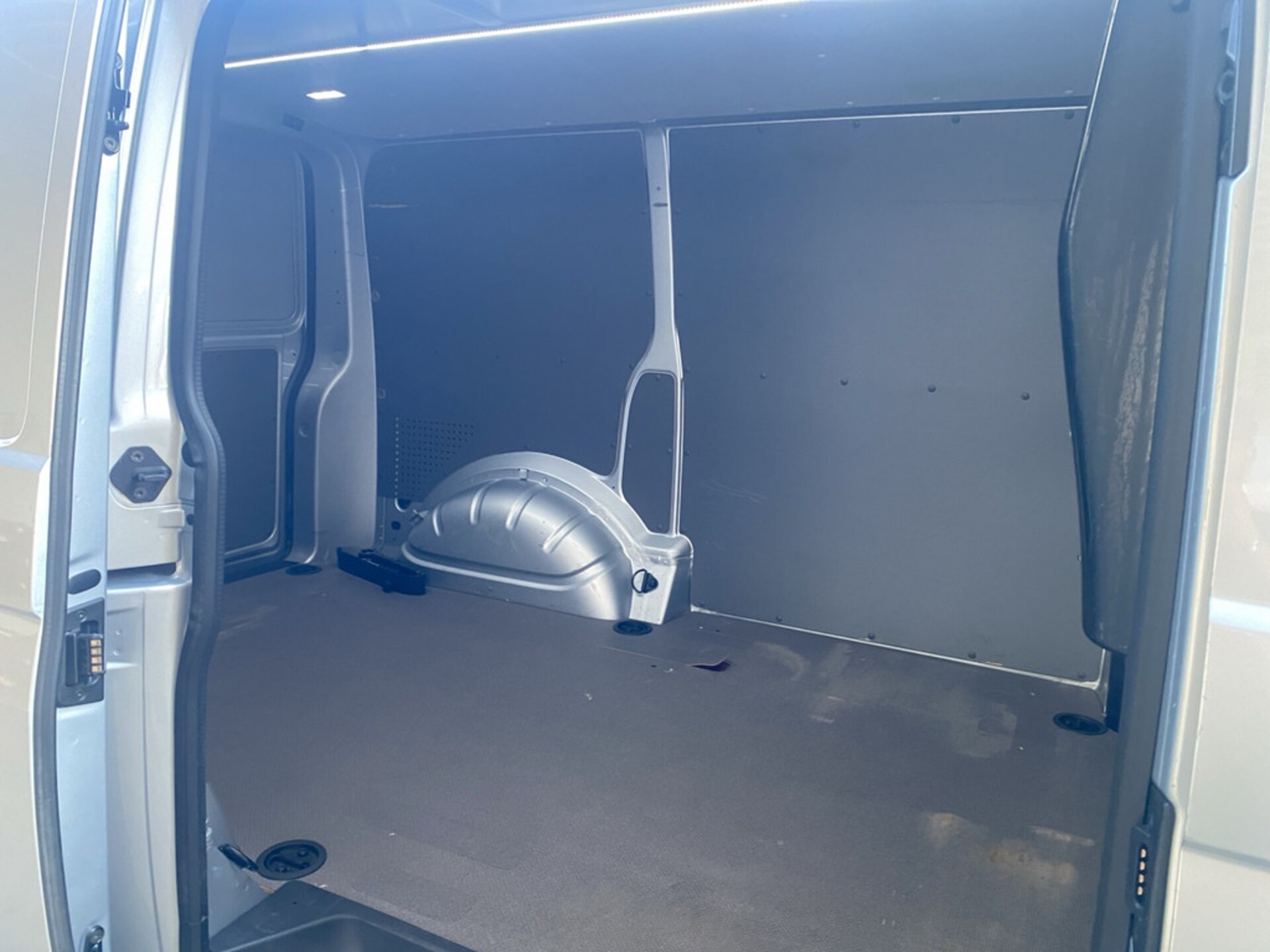 Volkswagen T6.1 Transporter Kasten kurzer Radstand